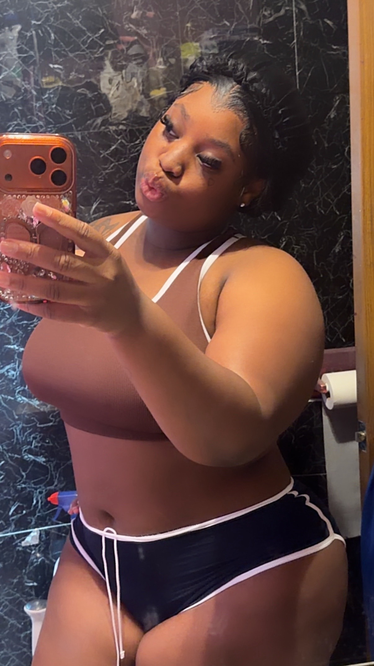 @Niakenzoo