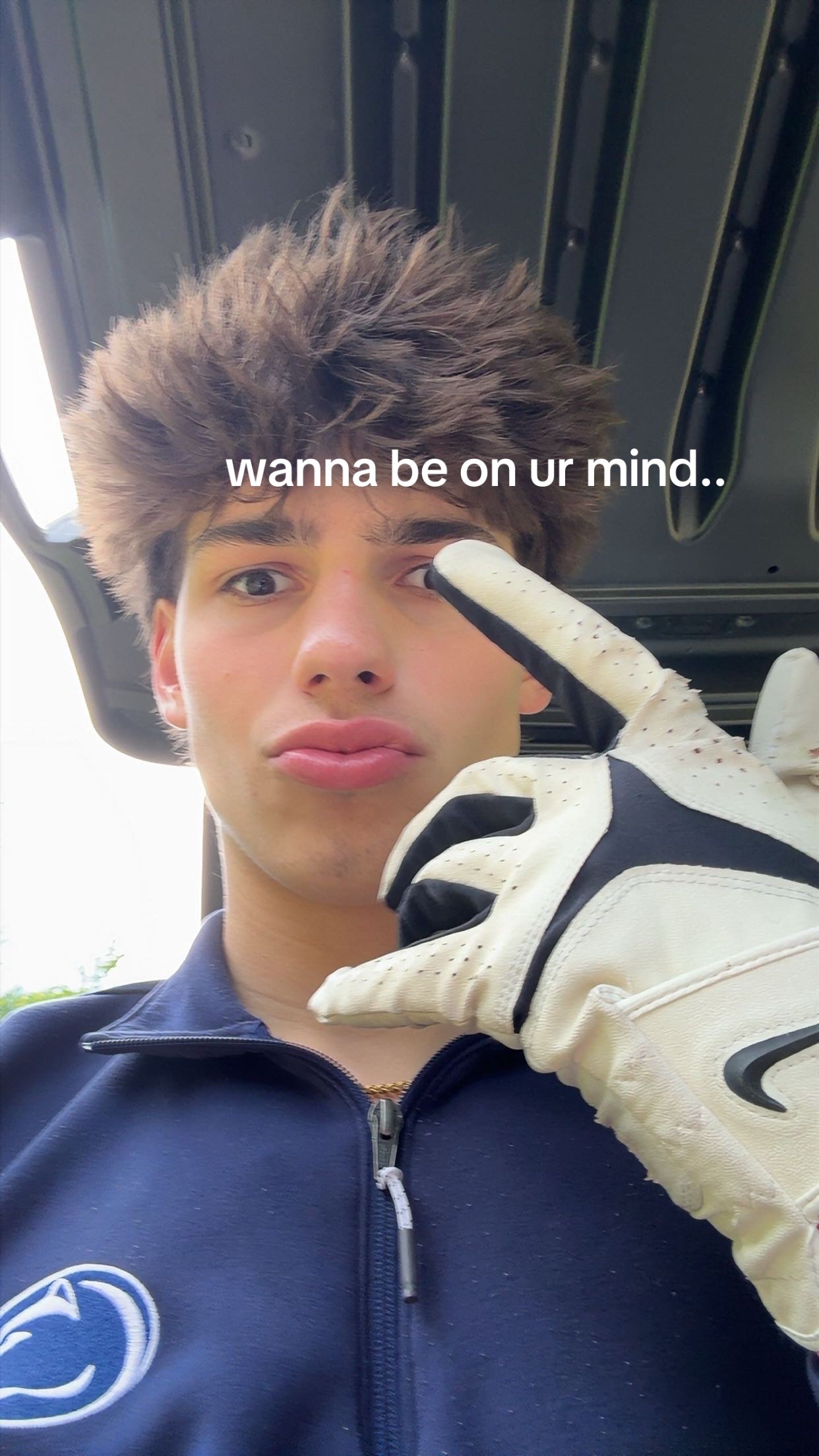@AJ 🪿