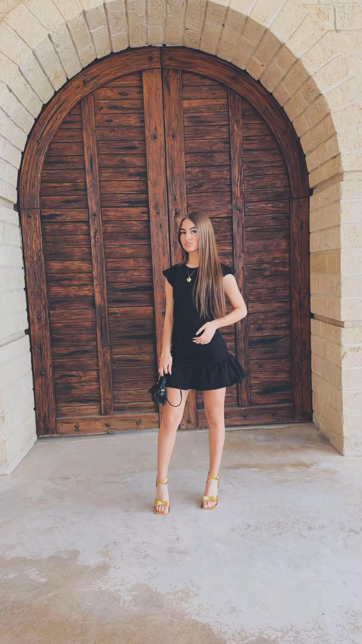 @🖤