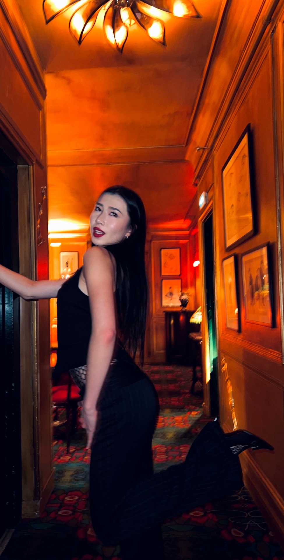 @Nana