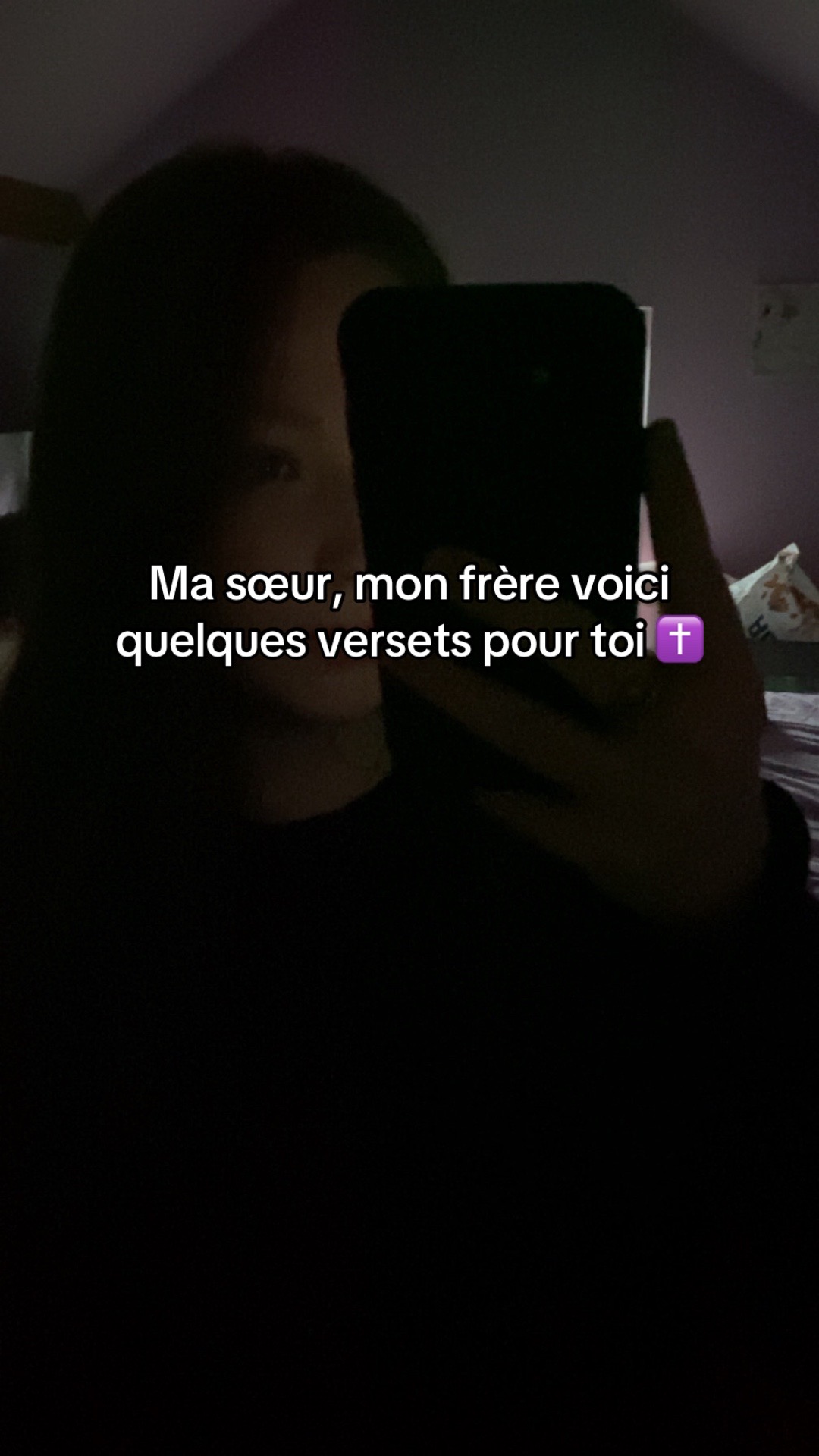 @𝐂𝐥𝐚𝐫𝐚 ✞