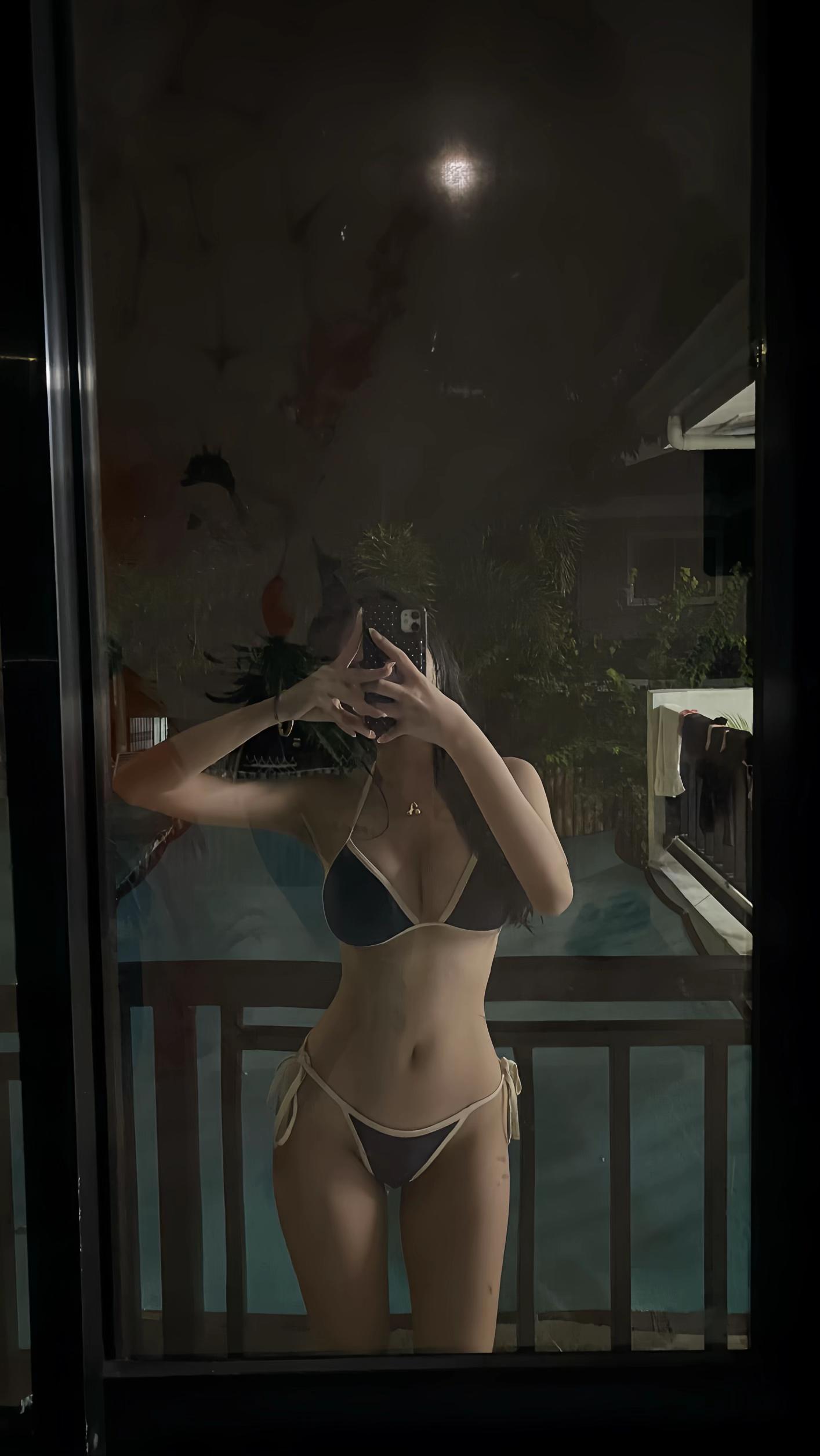 @𝒴