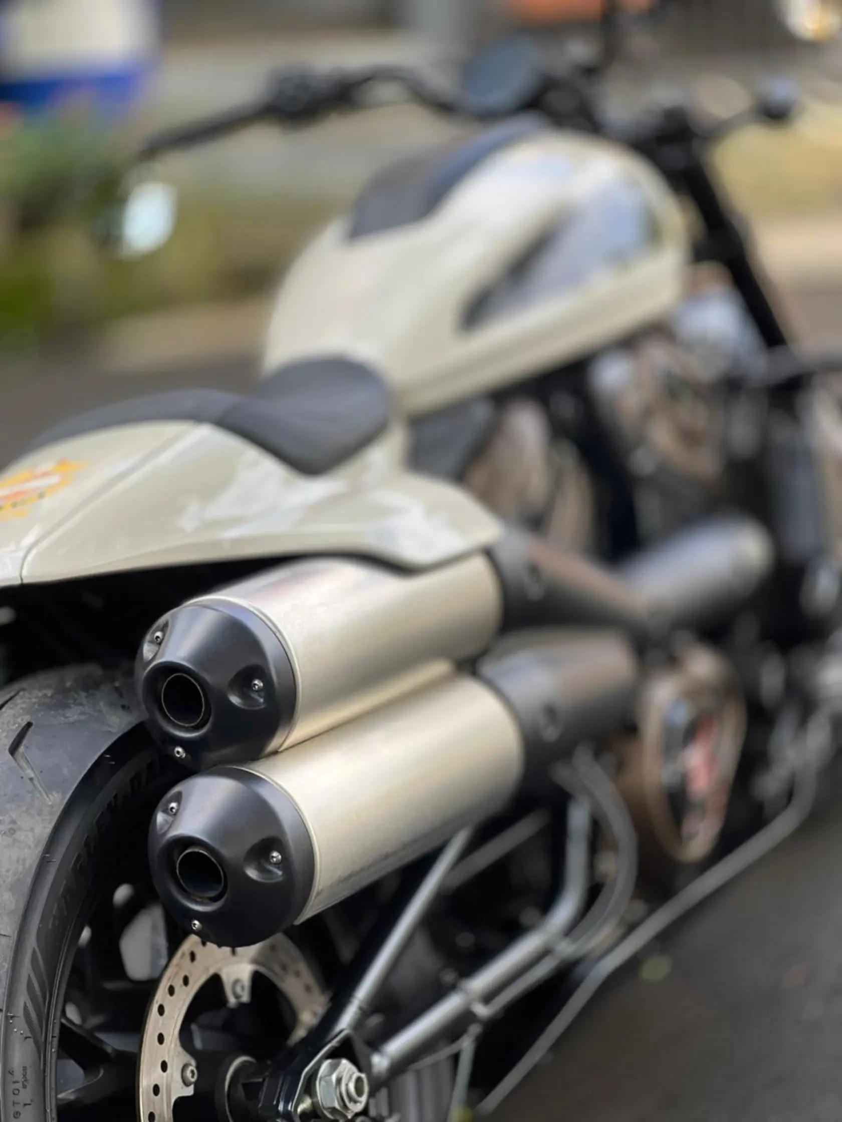 @99bigbike_garage