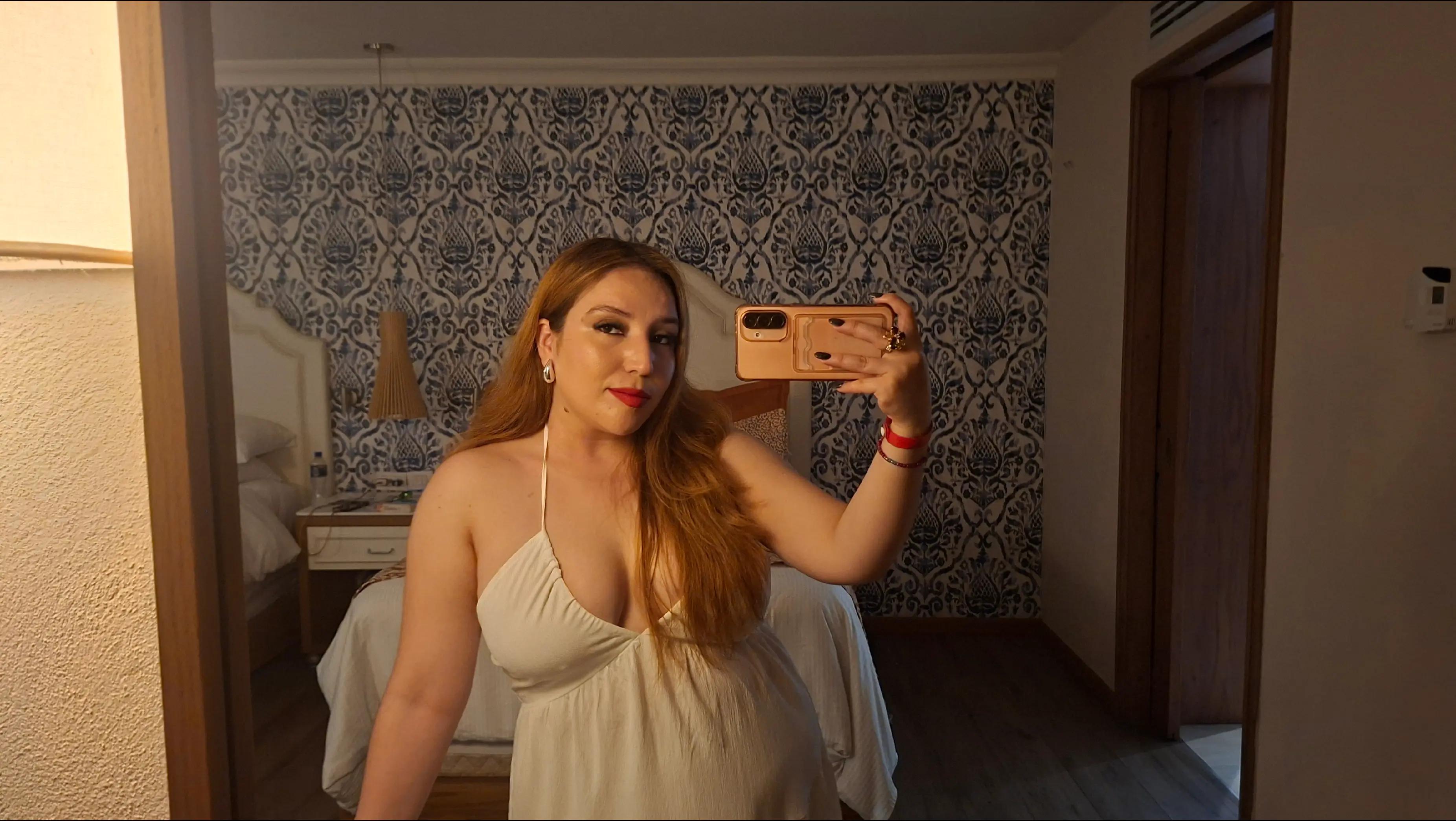 @Lucero Fern&aacute;ndez