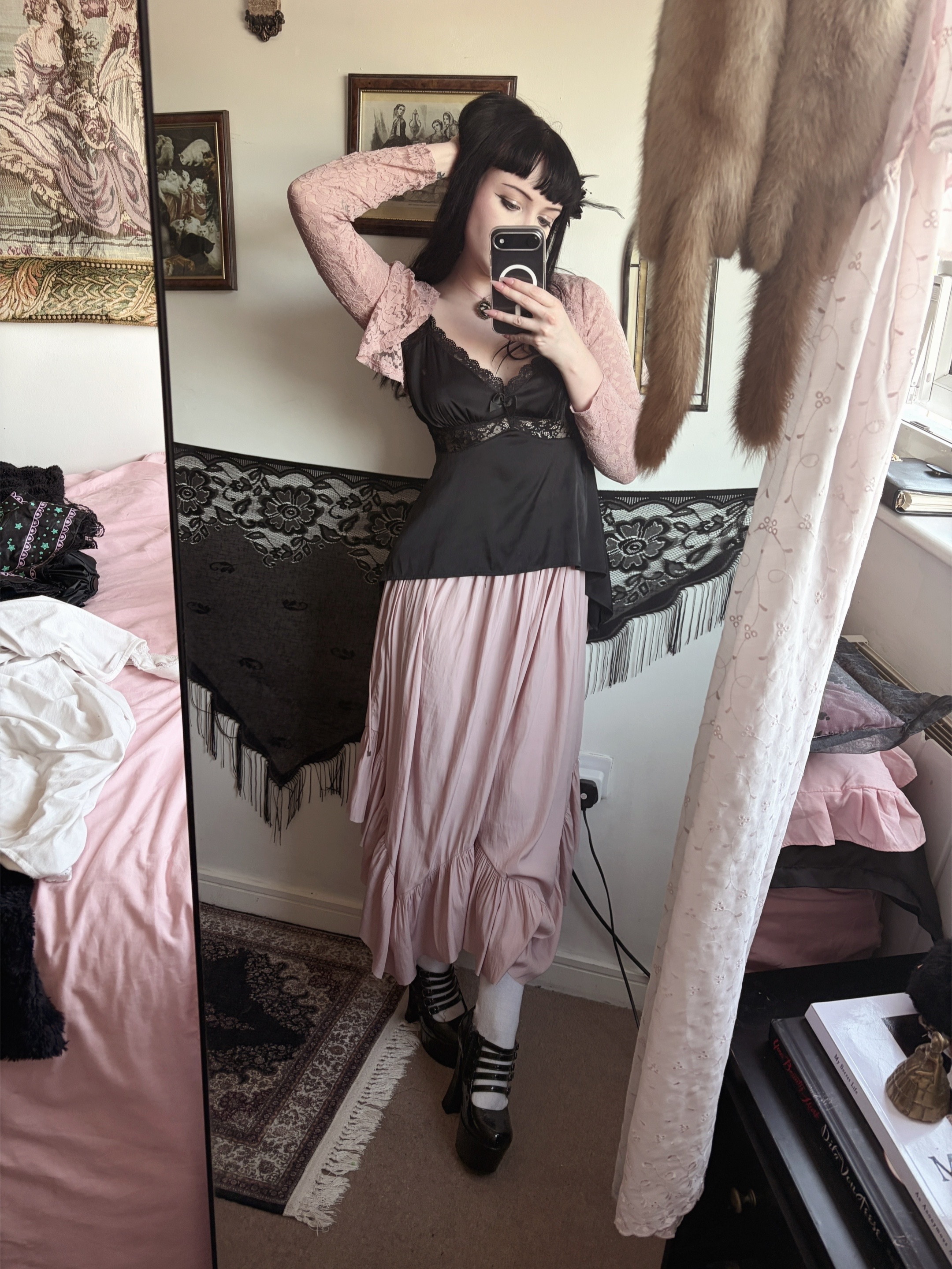 @madamemourning
