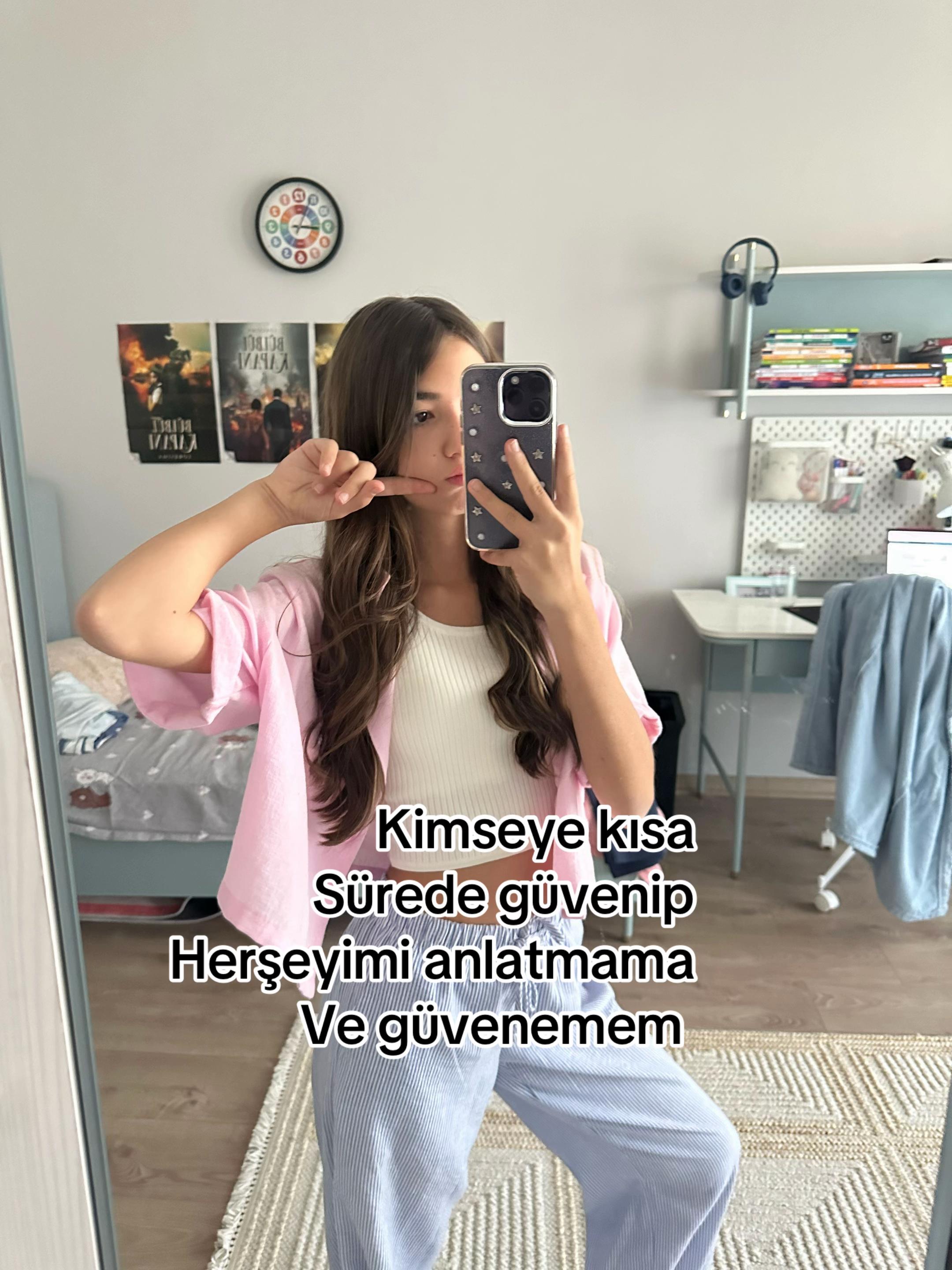 @🪩