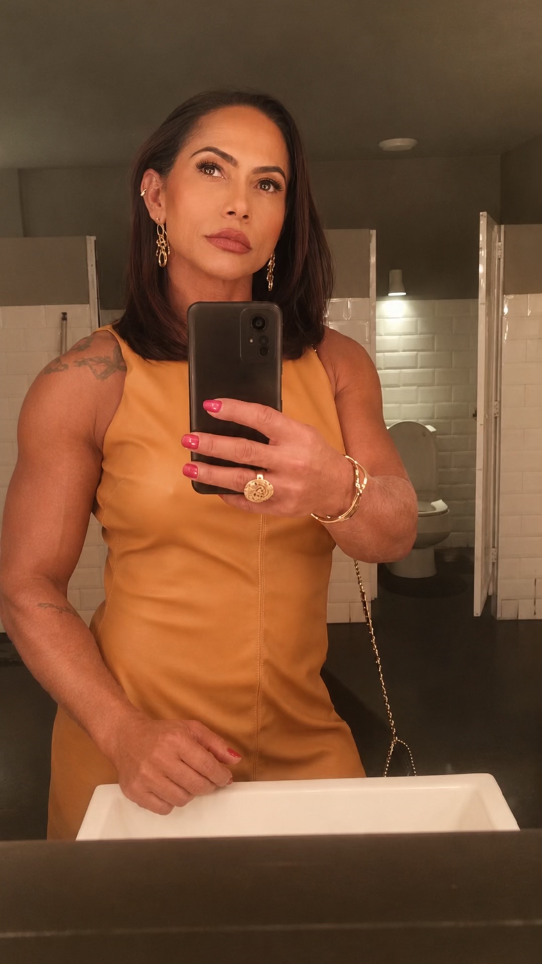 @H&eacute;lia Valad&atilde;o