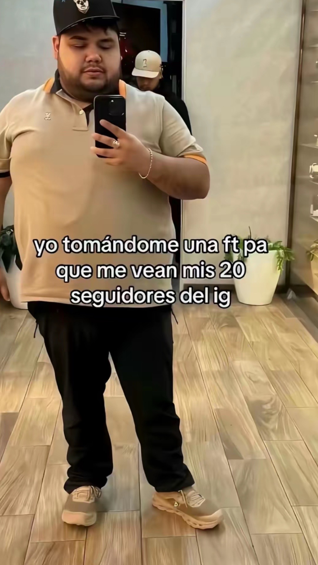 @L✯