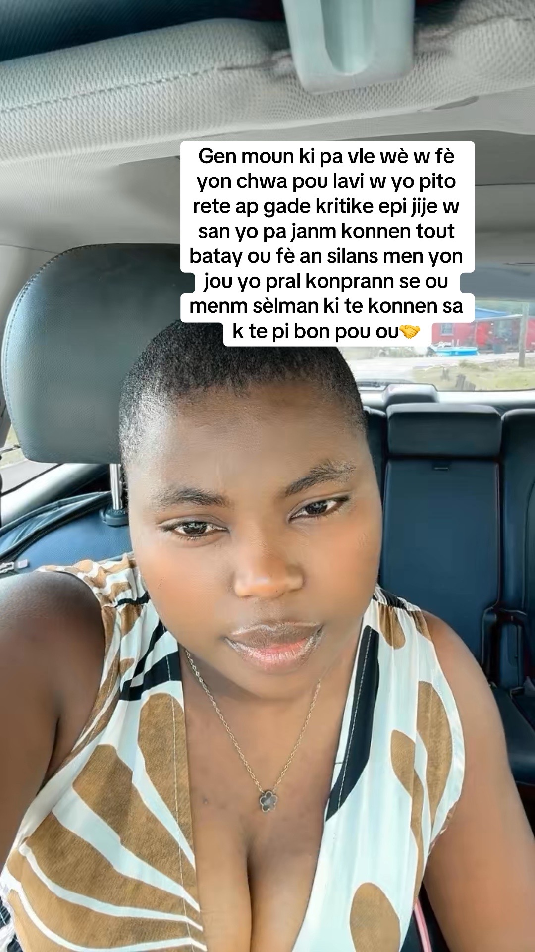 @Daphn&eacute;e Charles