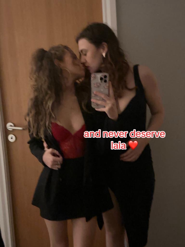 @Beth & Lala ✈️