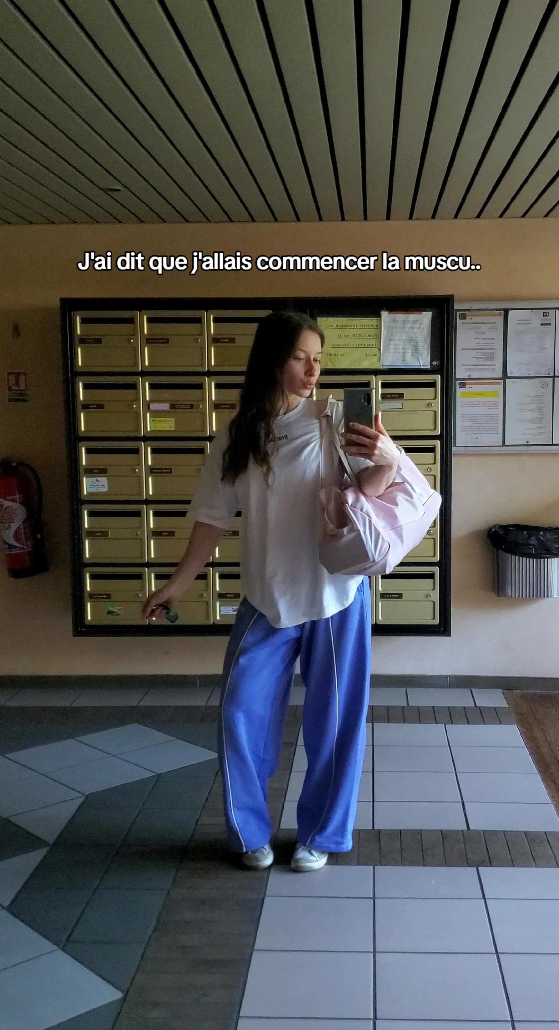 @Chloé