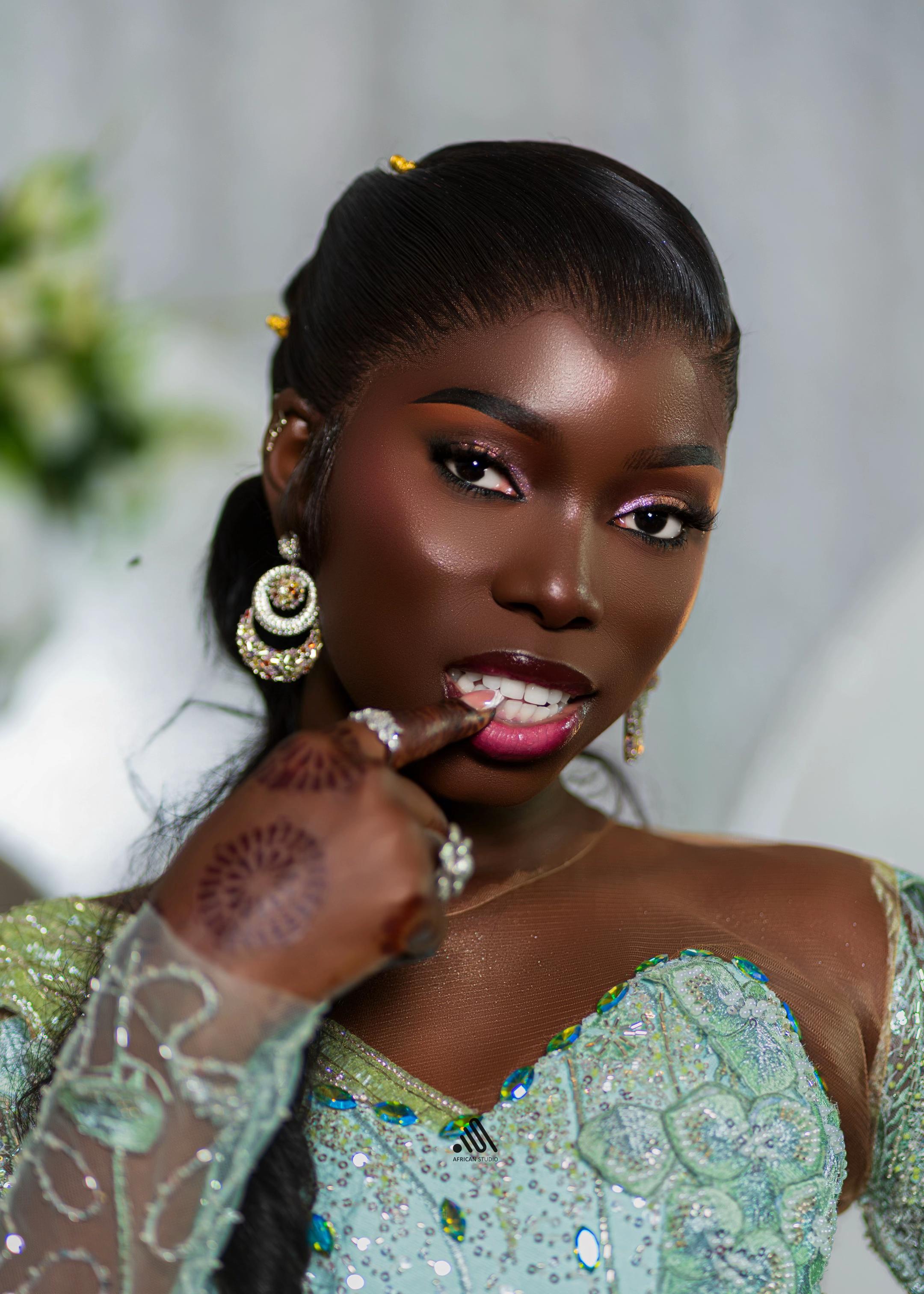 @Gmtleuh_africanstudio