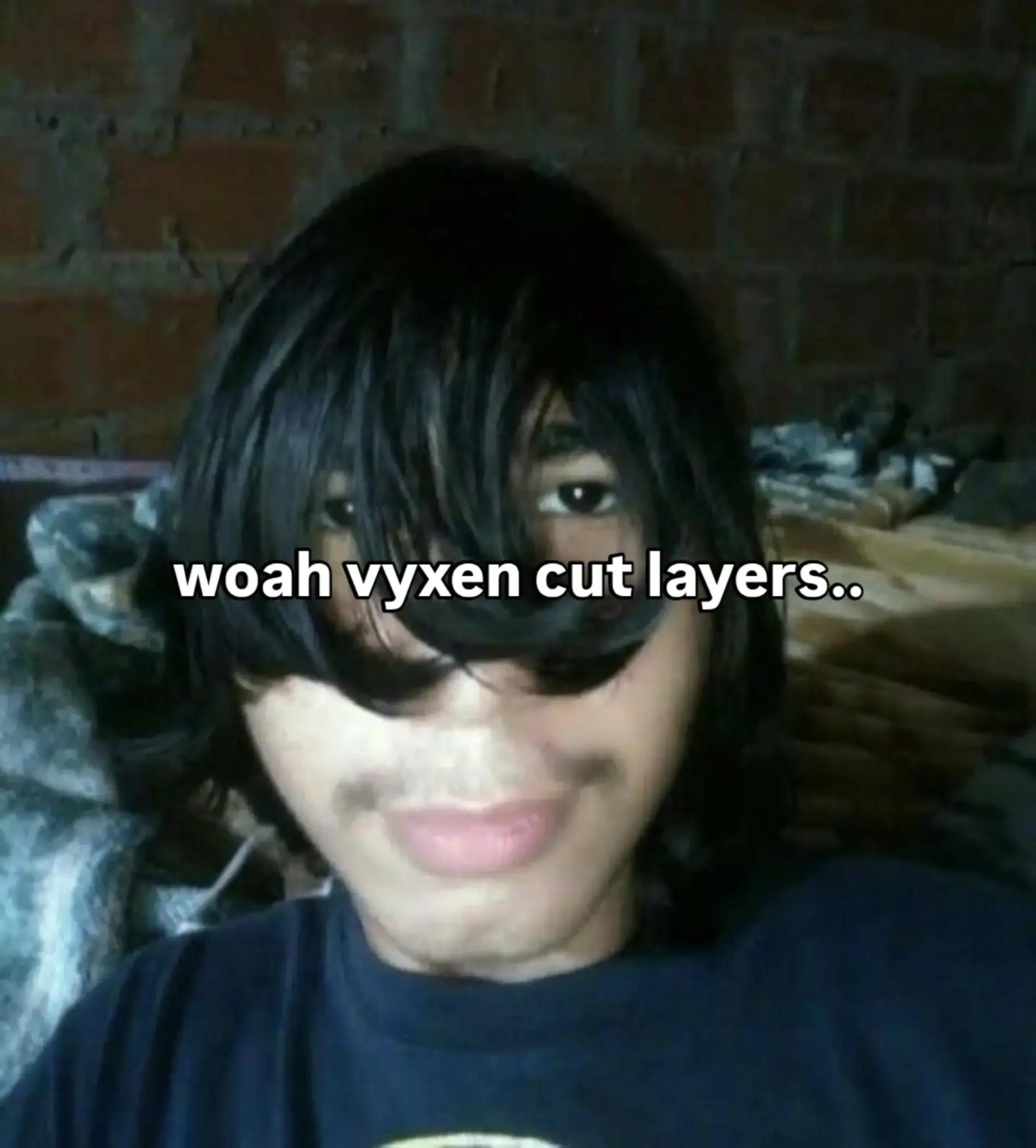 @vyxen