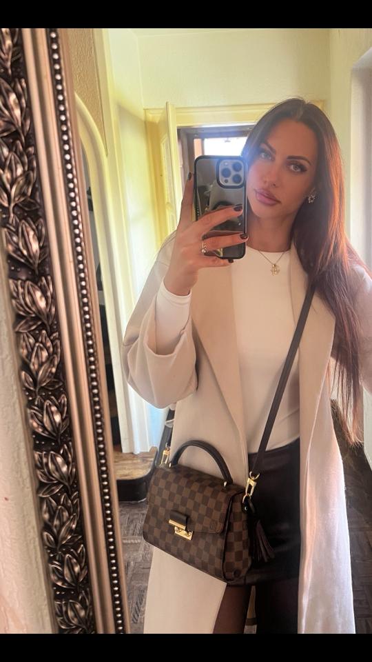 @Irena_