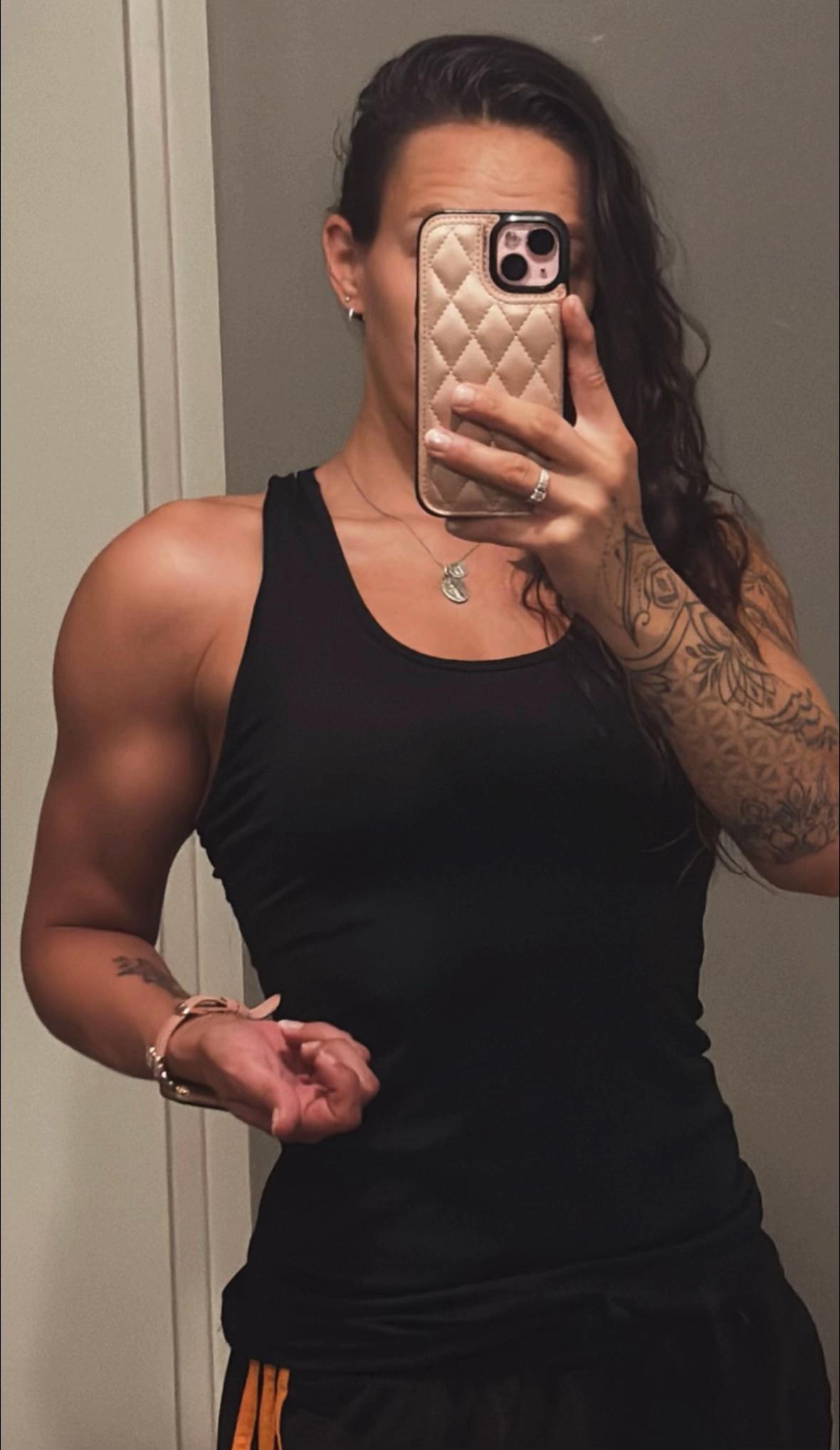 @pink_bikergirl