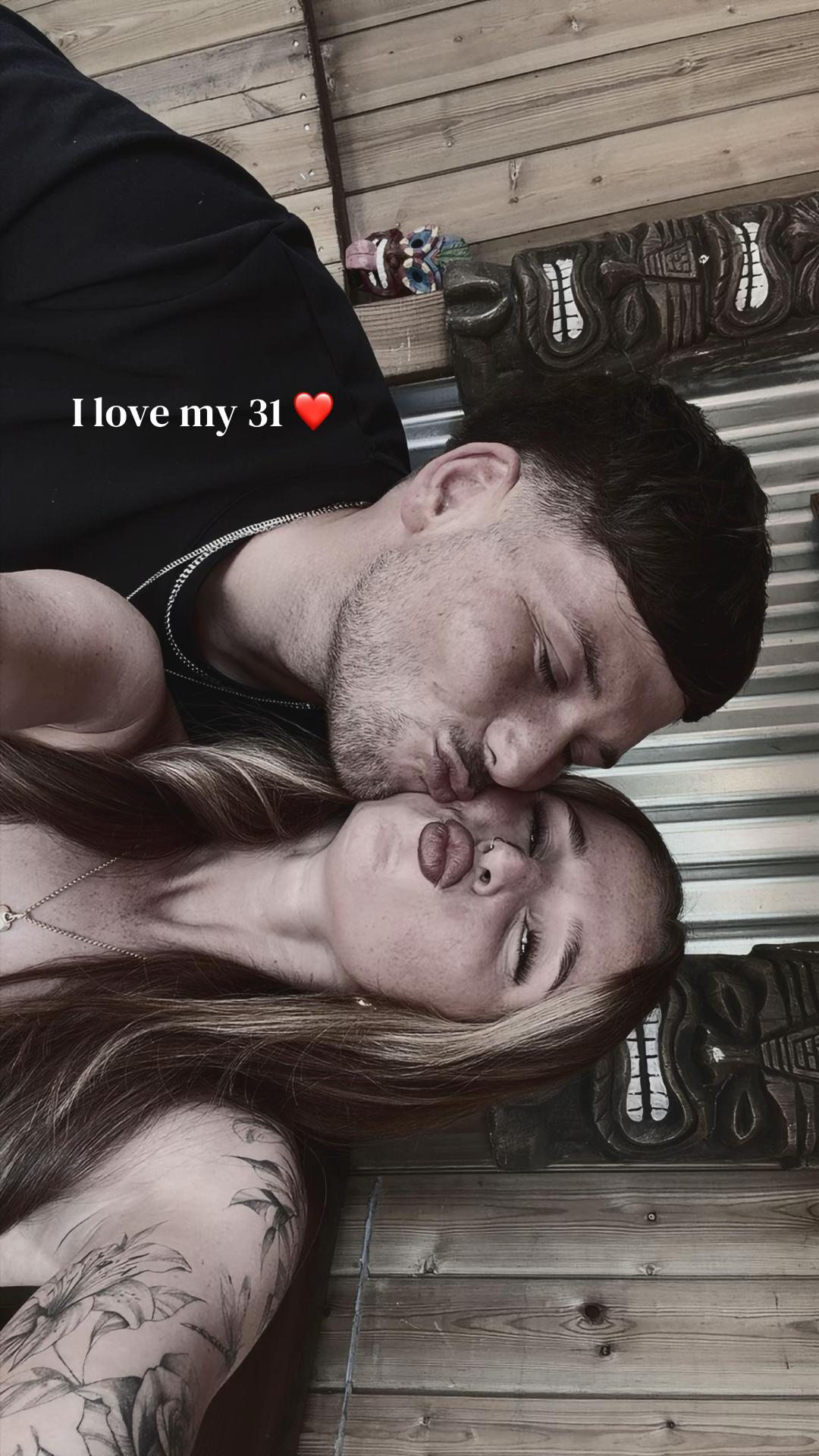 @JasmineMillie