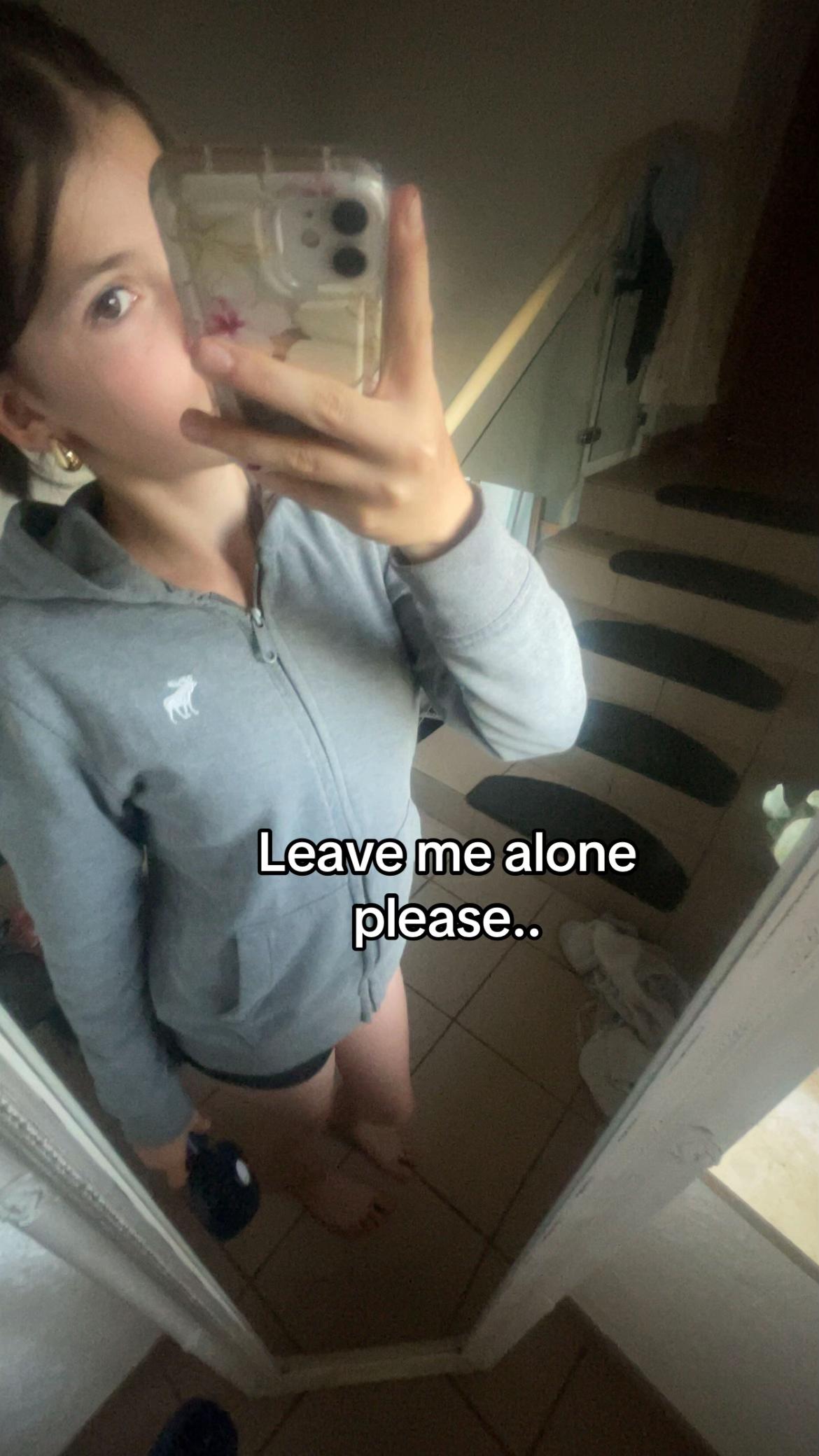 @D‘🦶🏽
