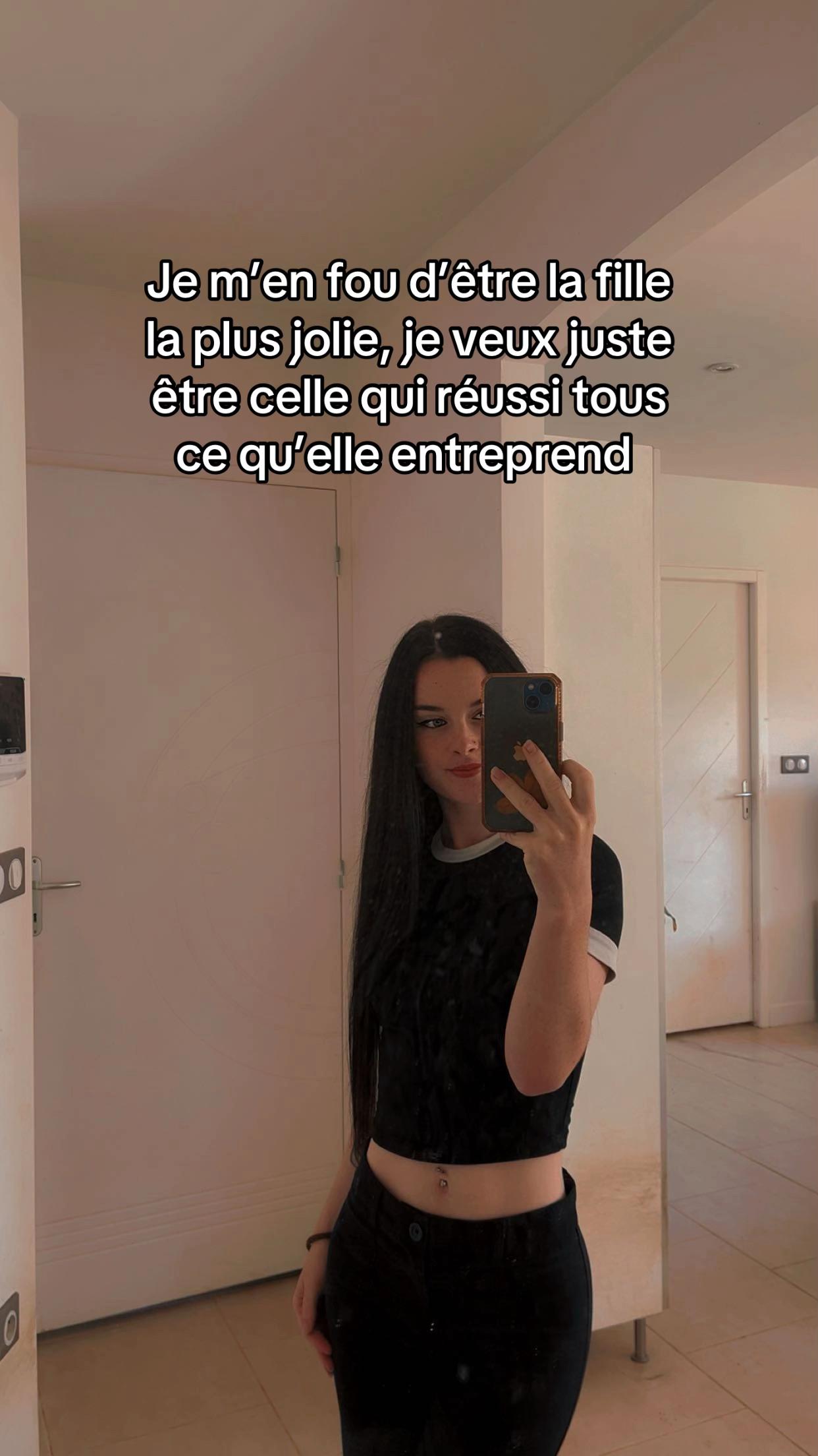 @ophelie101125