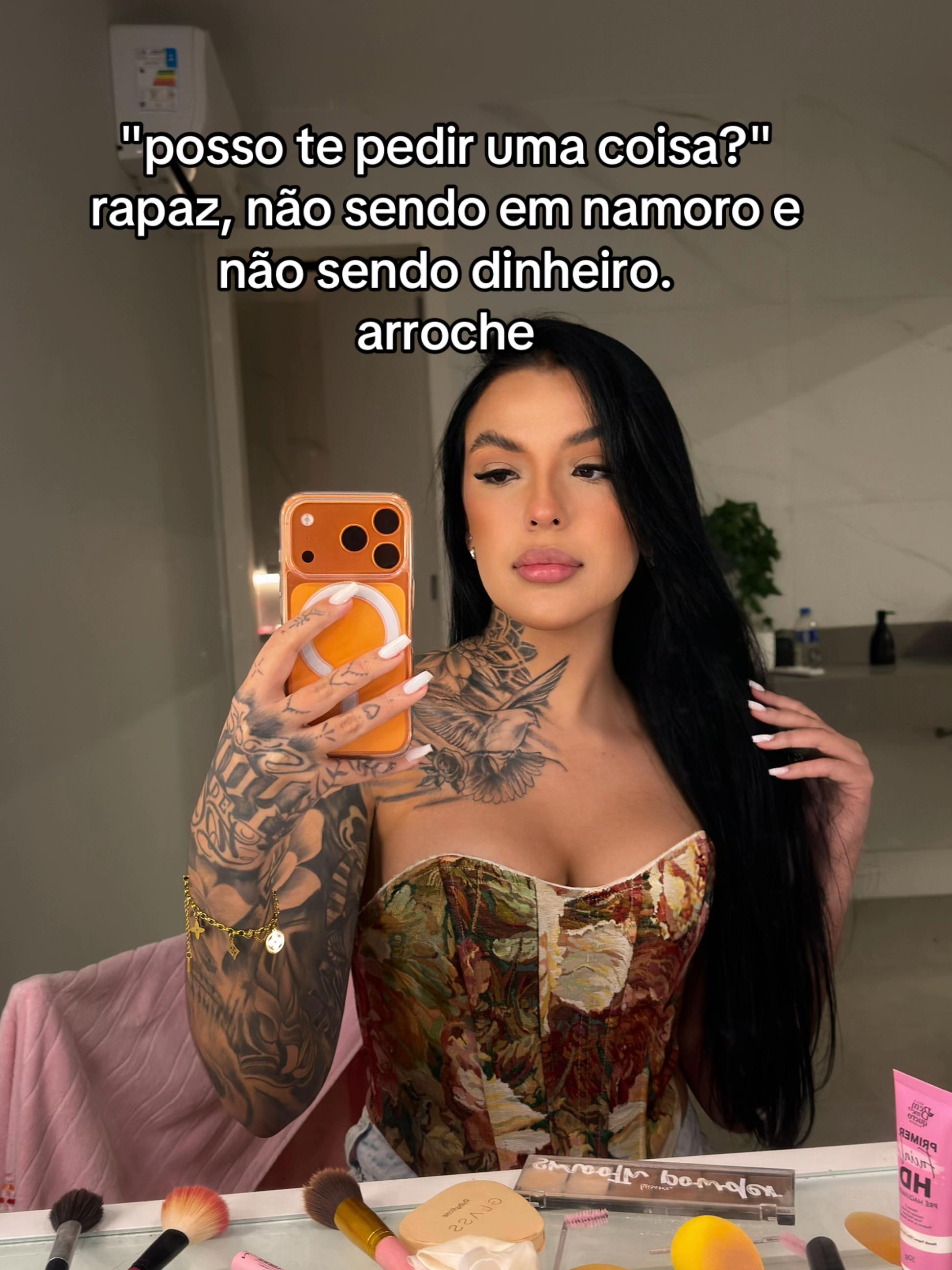 @_sabriinamacedo_