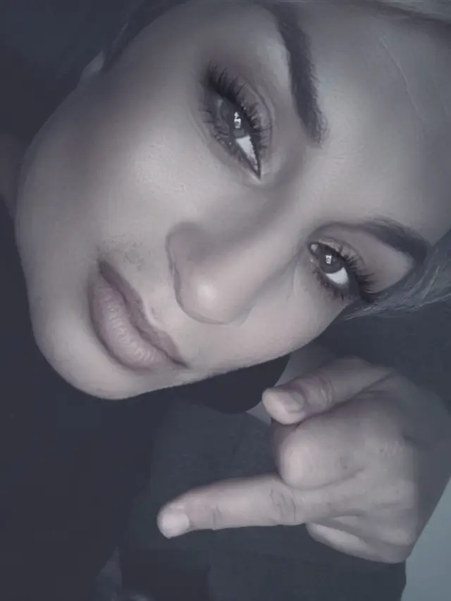 @EyeCandiXoX