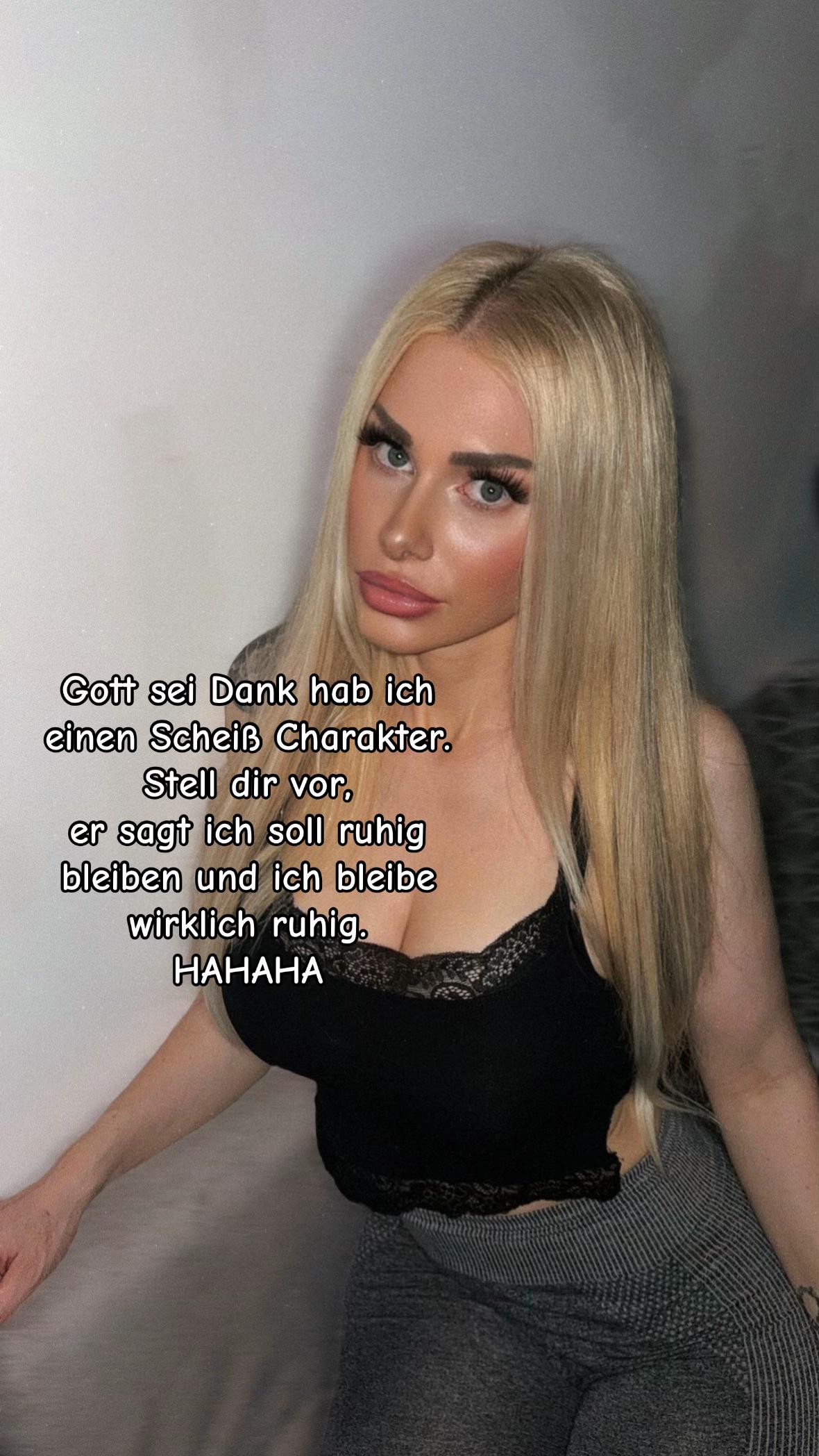 @Geraline_