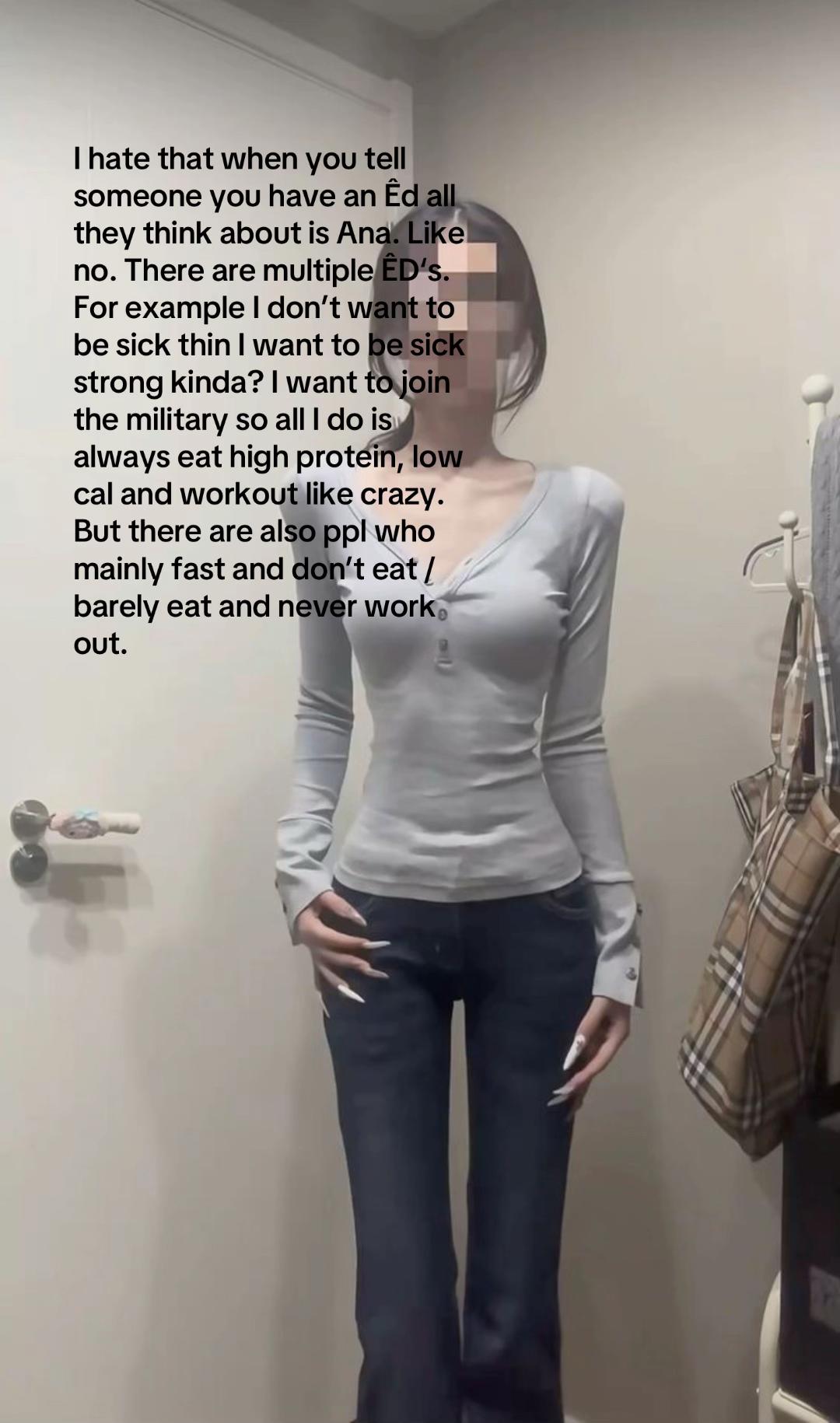 @<3