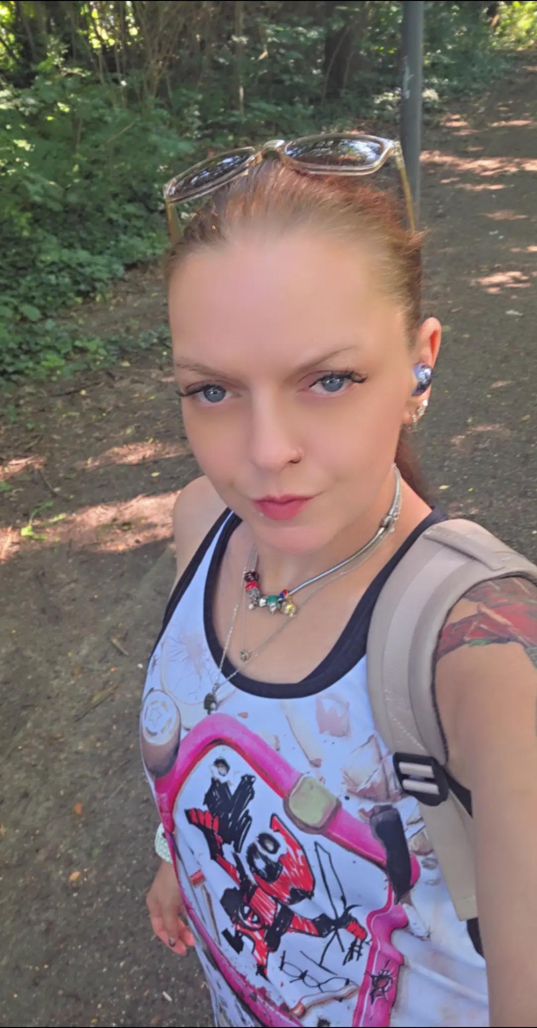@Shiva_Faultier_Queen 🦥👑