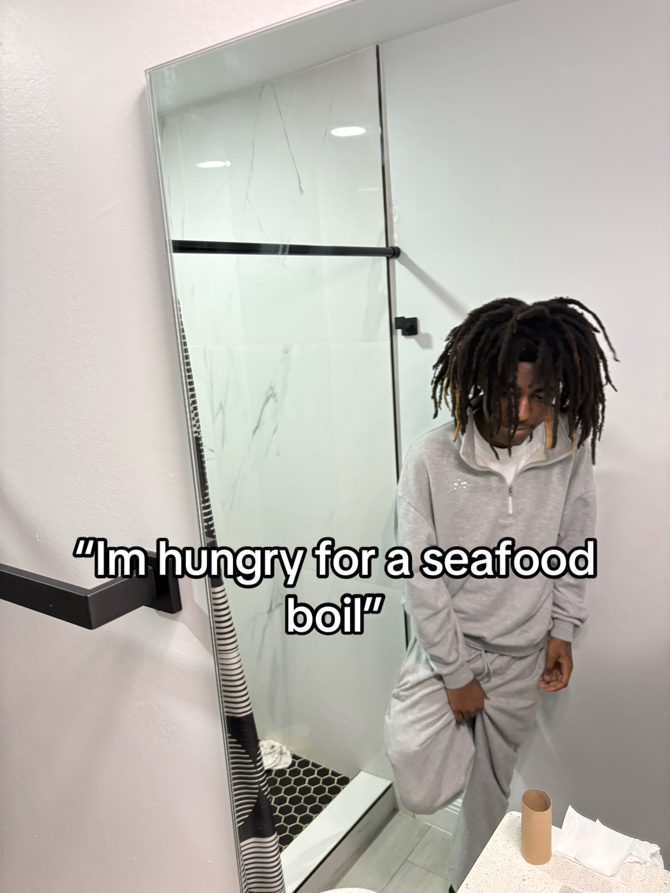 @⃟