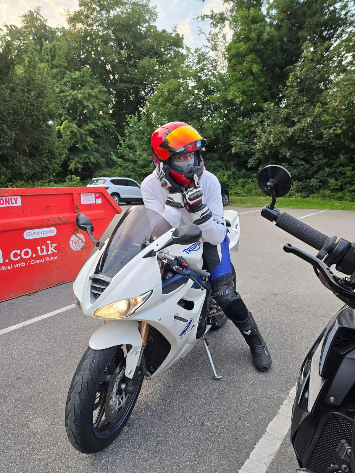 @beanie biker🏴