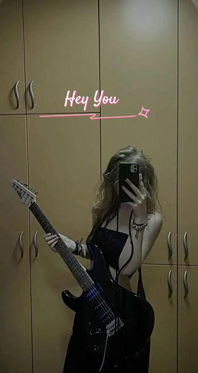 @ᛚᛆᚢᚱᛆ🖤 (Taylor's Version)