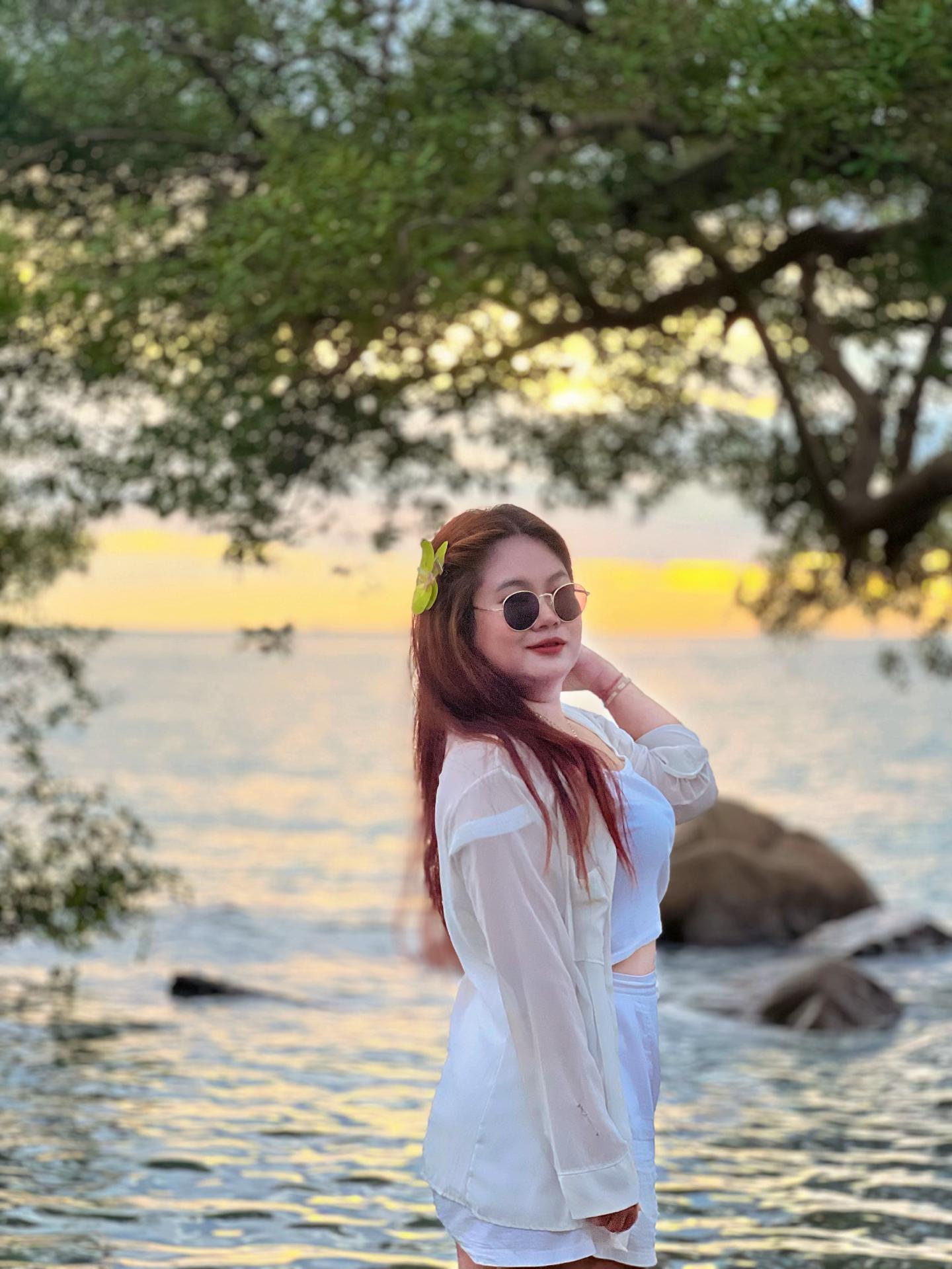 @อมยิ้มที่ชอบกินเบียร์ ◡̈