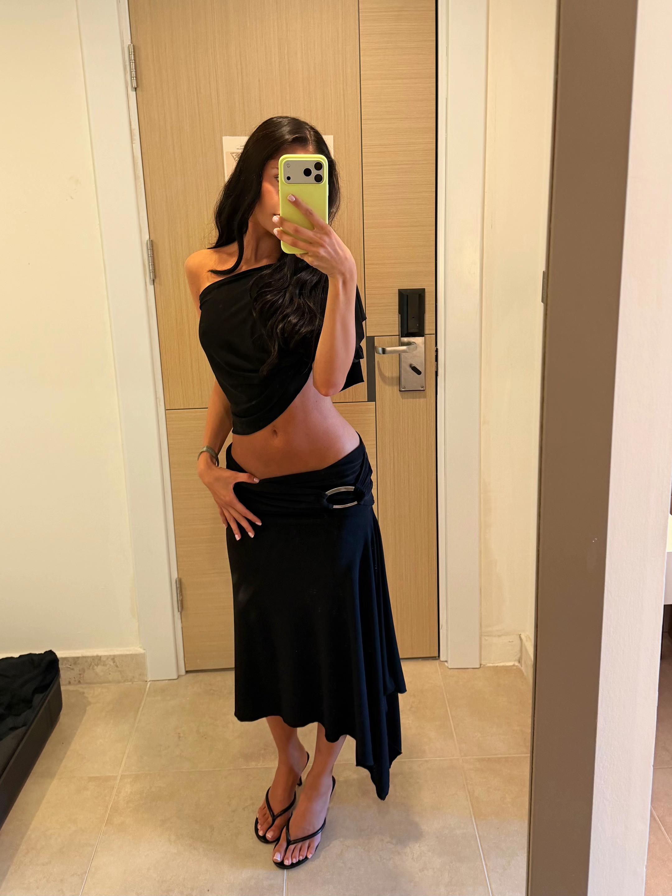 @Anyarebke