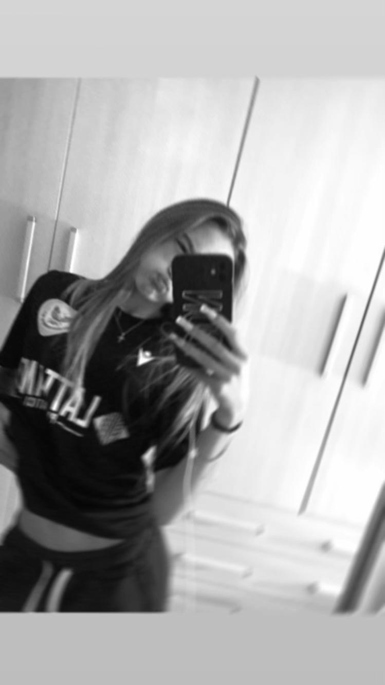 @nondisponibile2323