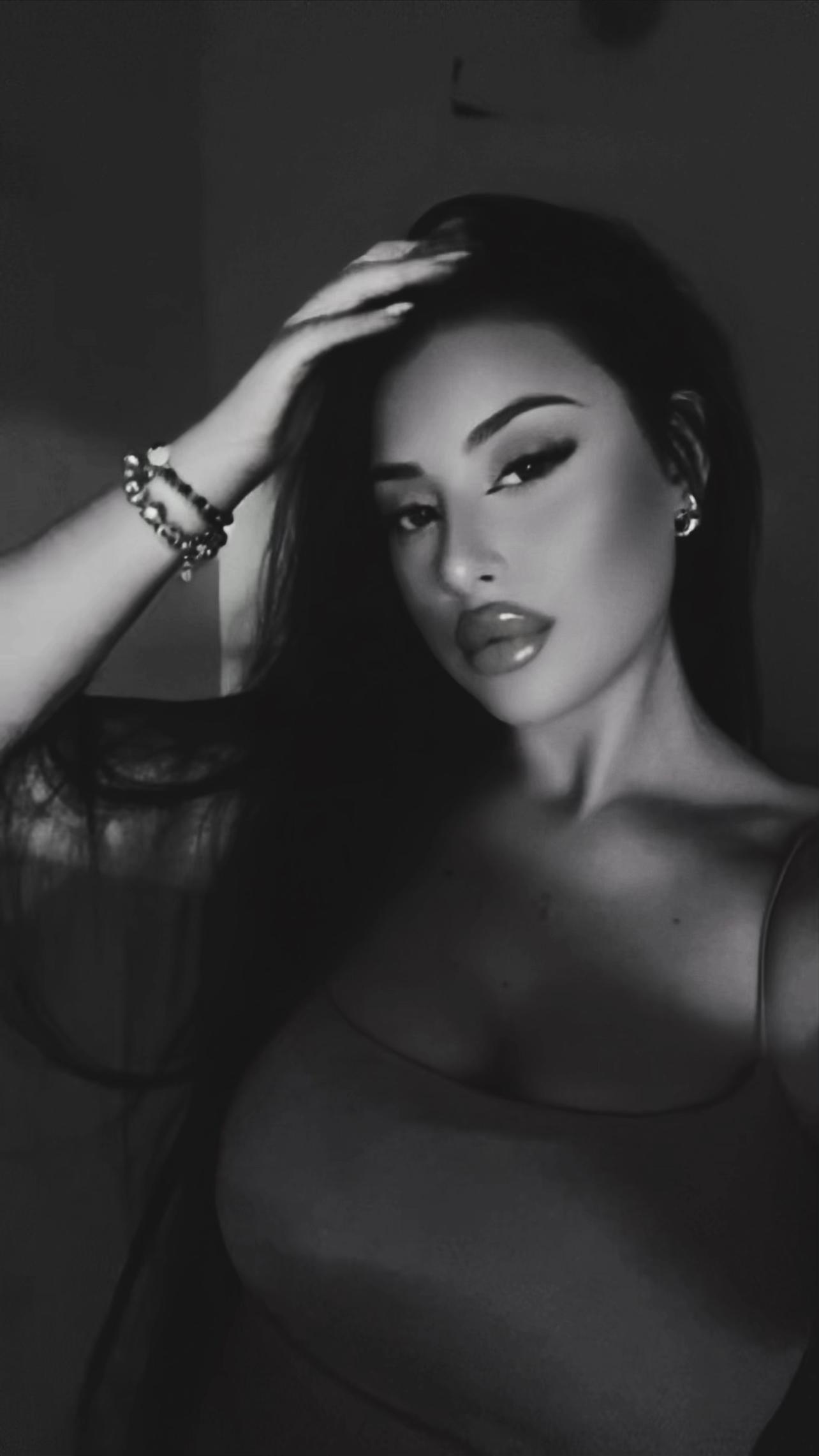 @𝓐𝓷𝓷𝓪 𝓵𝓪𝔃𝔃𝓪𝓷𝓸