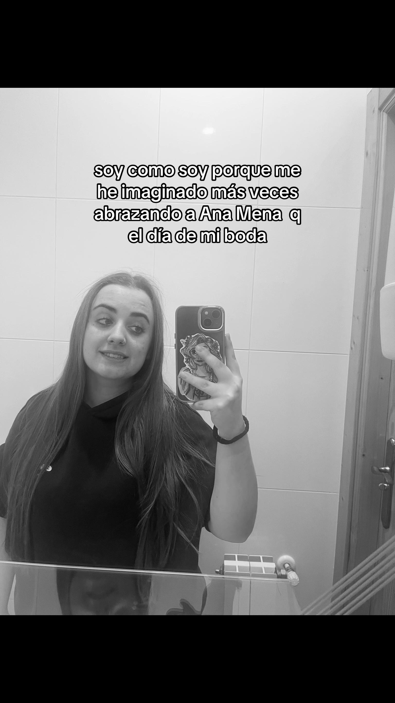 @Hᴇʟᴇɴᴀ