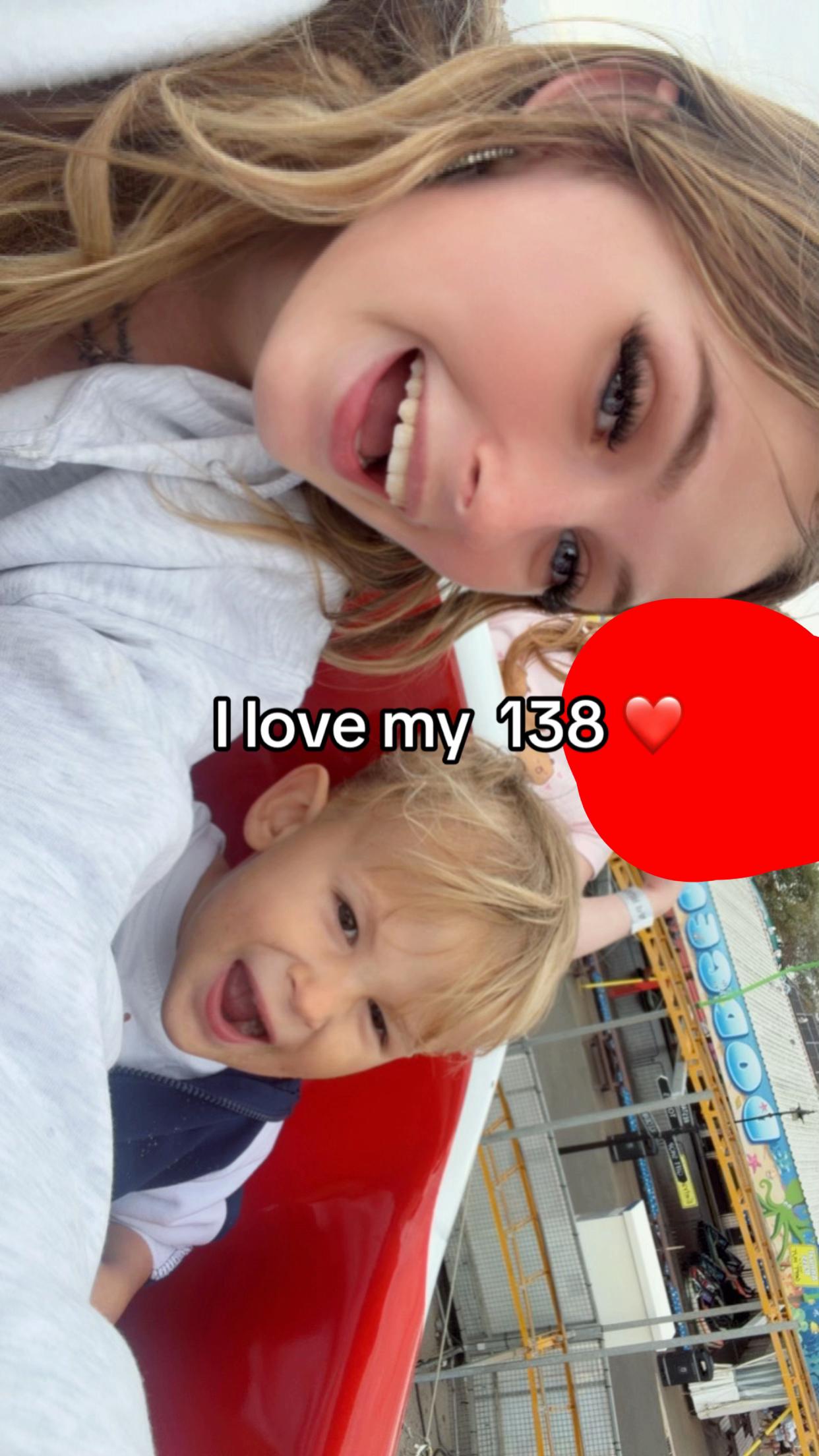 @tinytaraxo