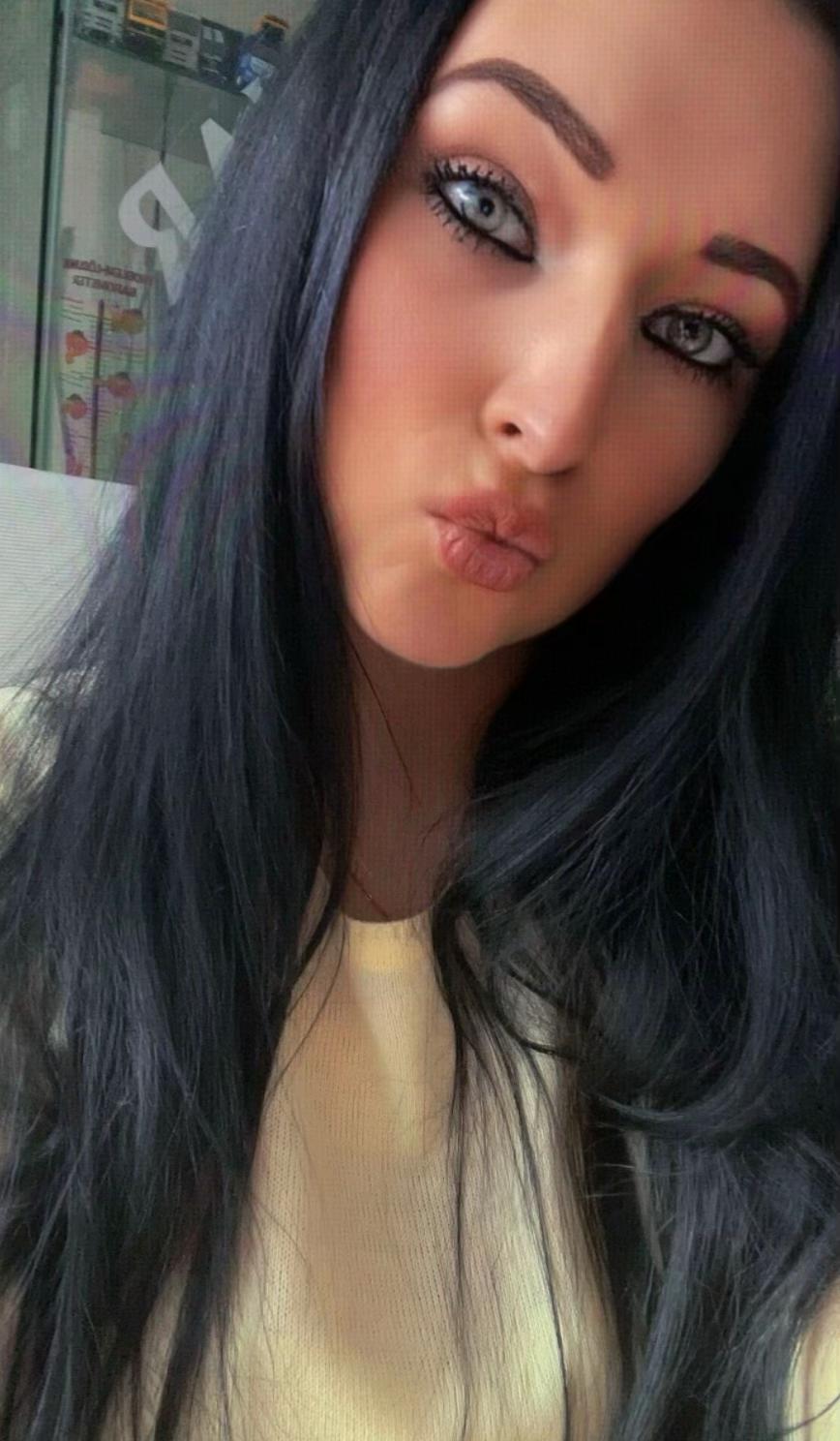 @❥𝓛𝓪𝓾𝓻𝓪