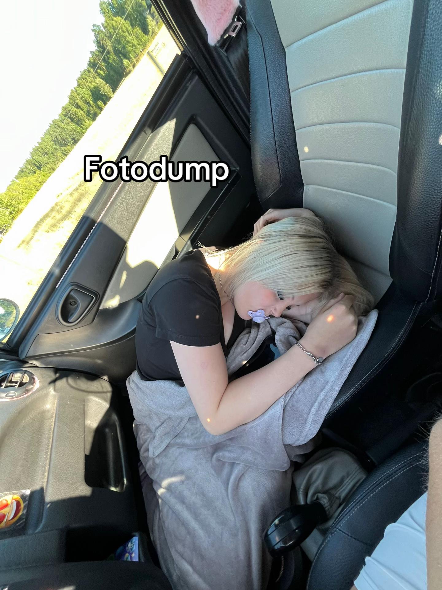 @𝕃𝕚𝕤𝕖𝕟