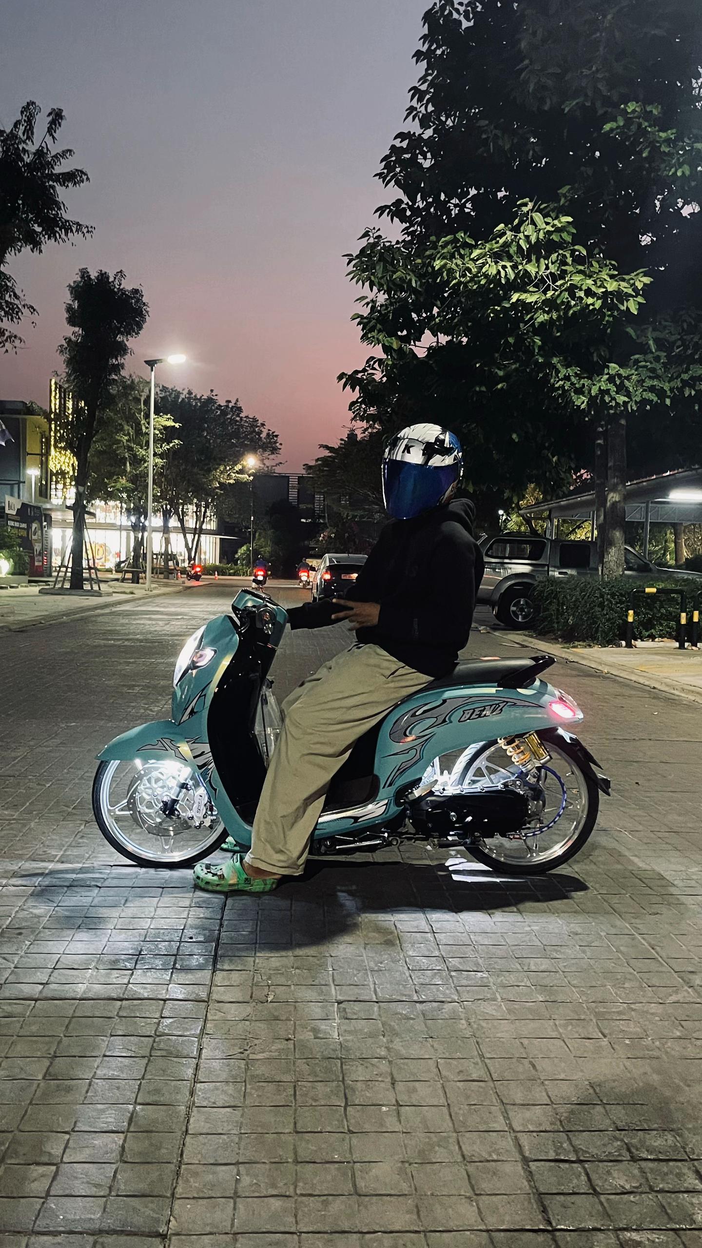 @BENZ ベンツ🤙🏼🇮🇩⚡️
