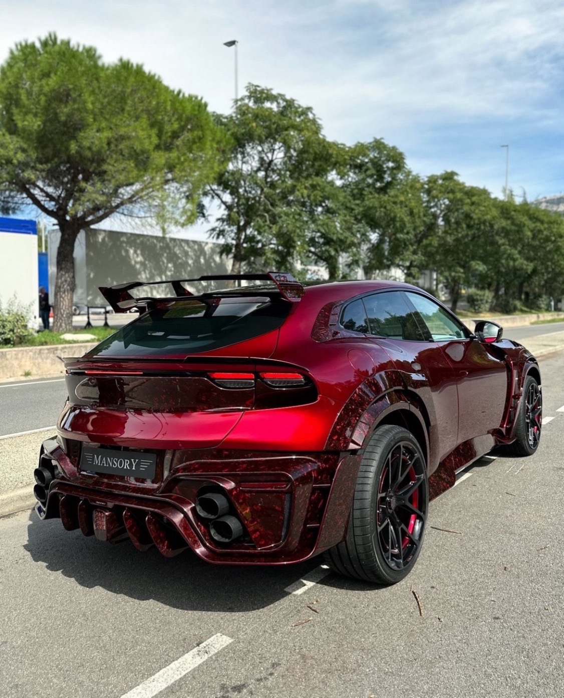 @carnewon