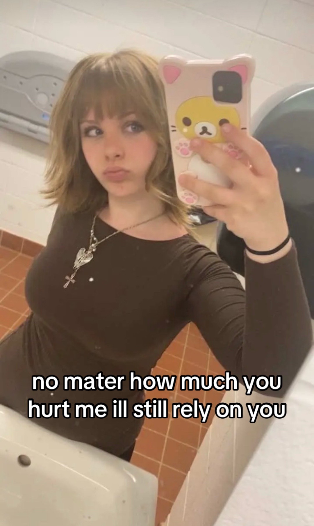 @👩🏼🦼➡️👩🏼🦼➡️