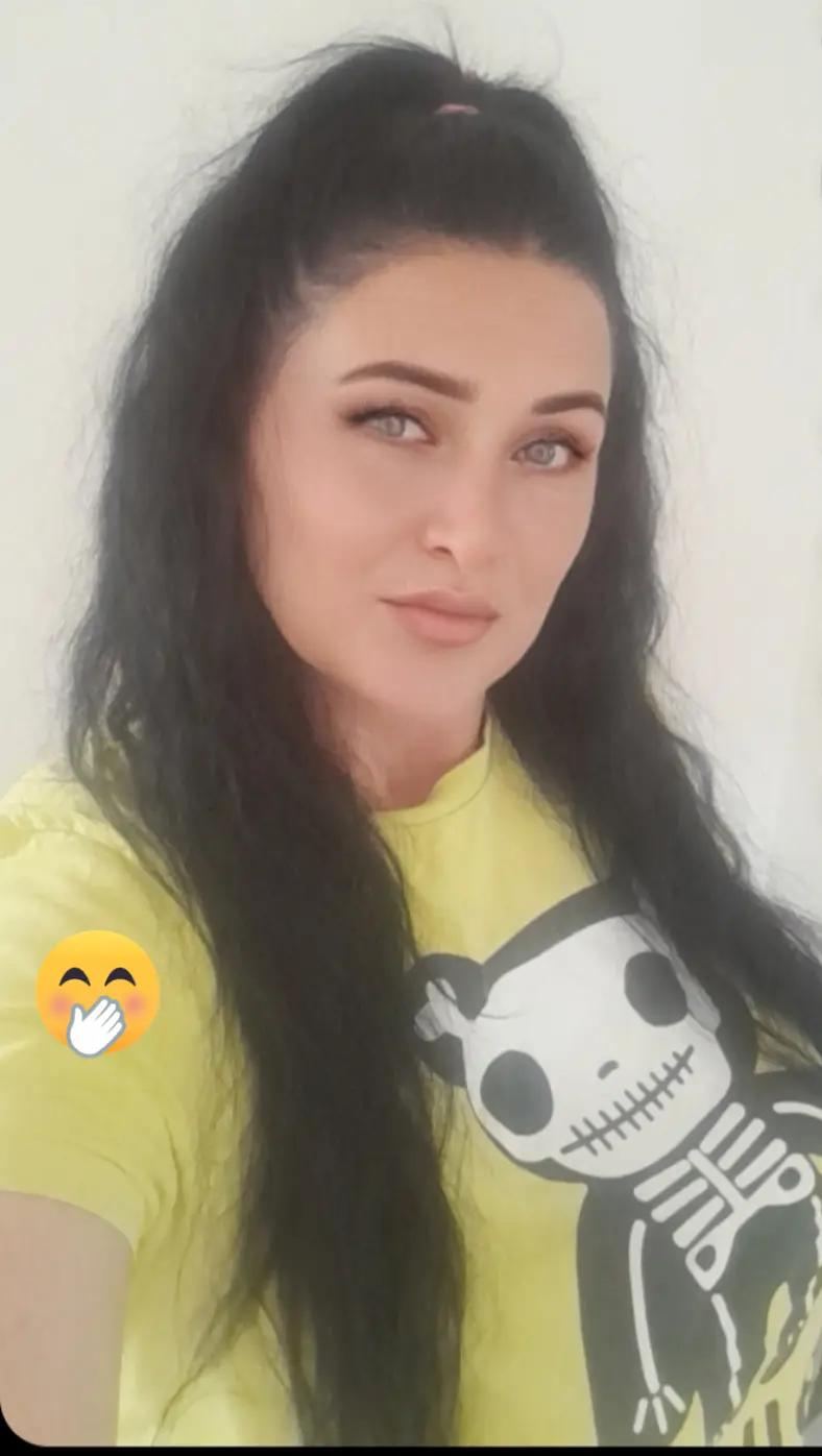 @Georgiana❤️G 🧡