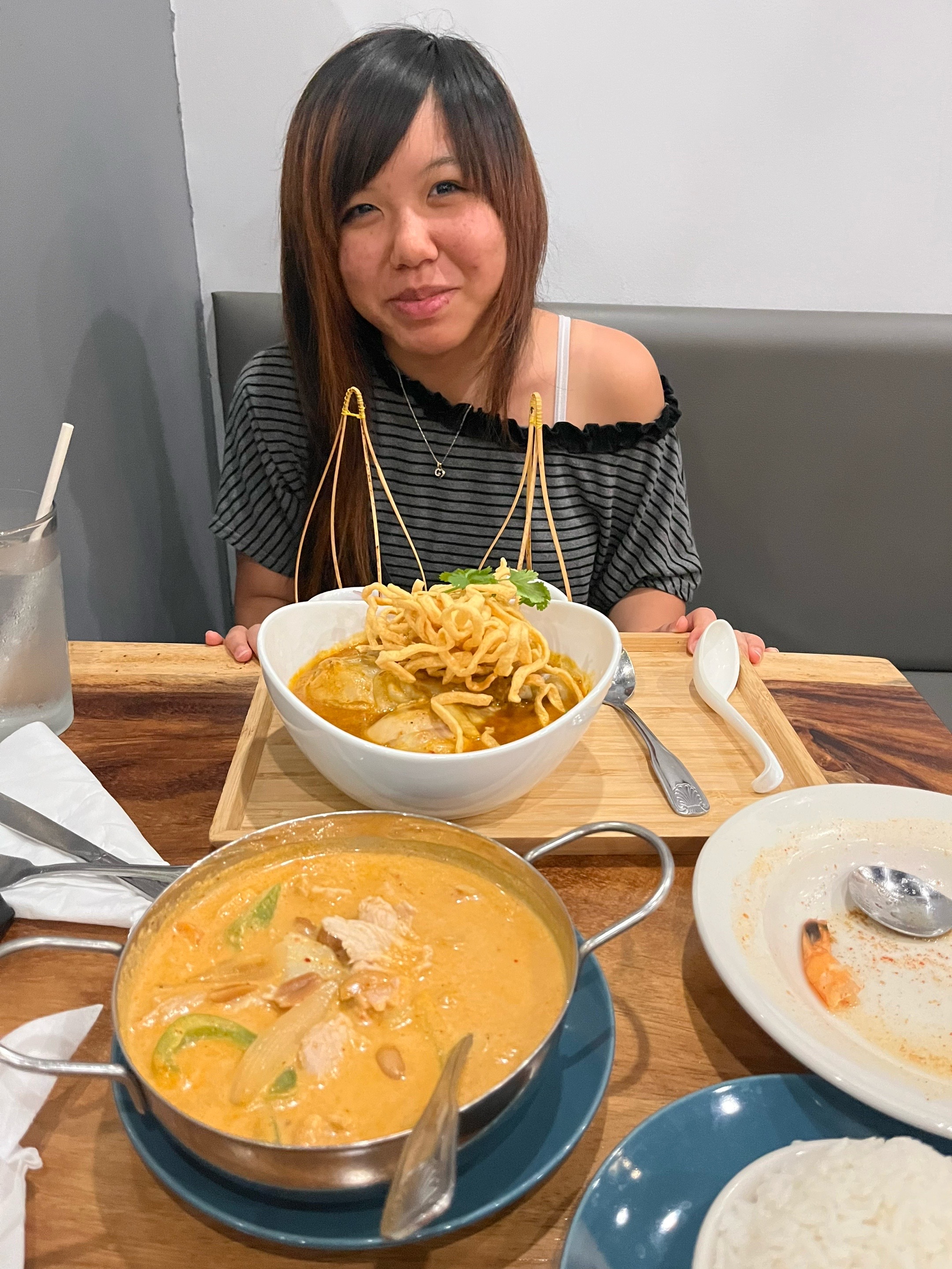 @māo🐯🌺