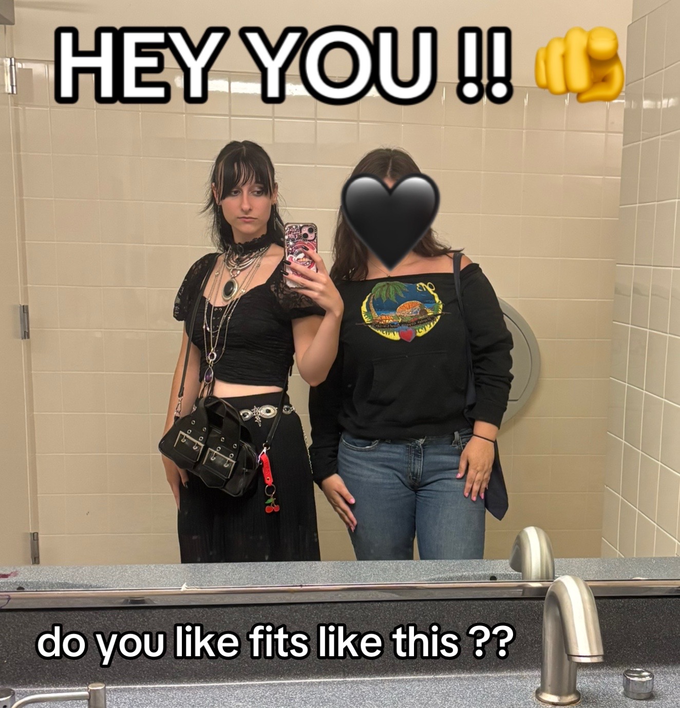 @rox 🖤🦇🥀