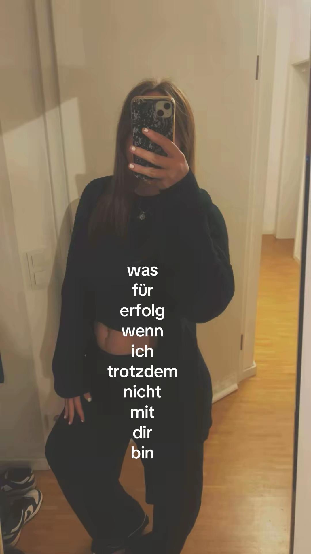 @+40🇹🇩