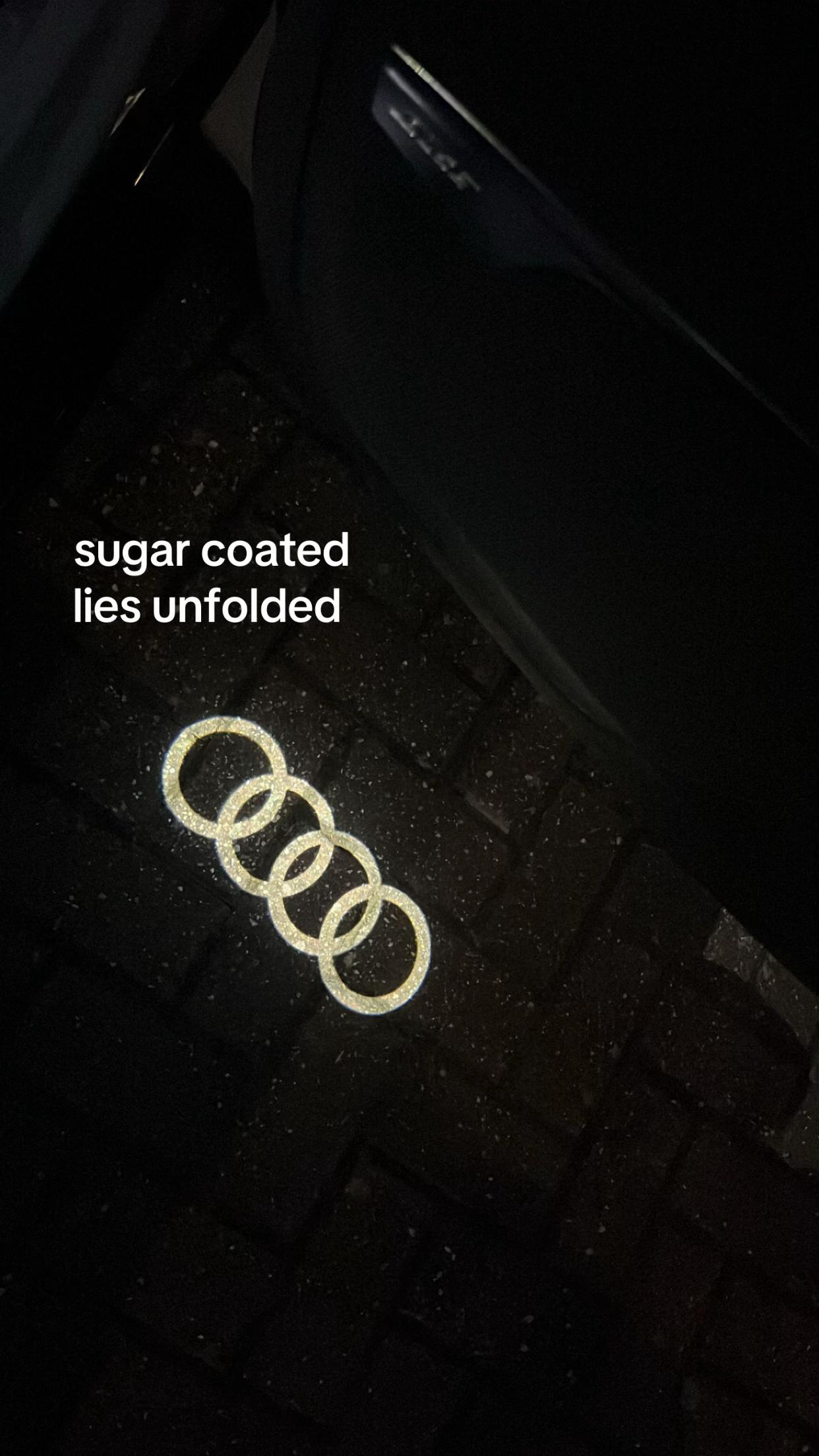 @⃟