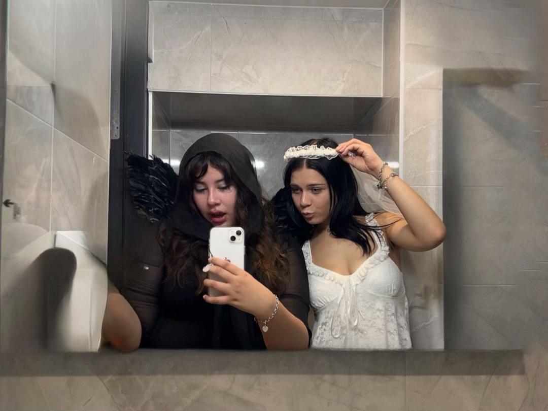 @lara <3