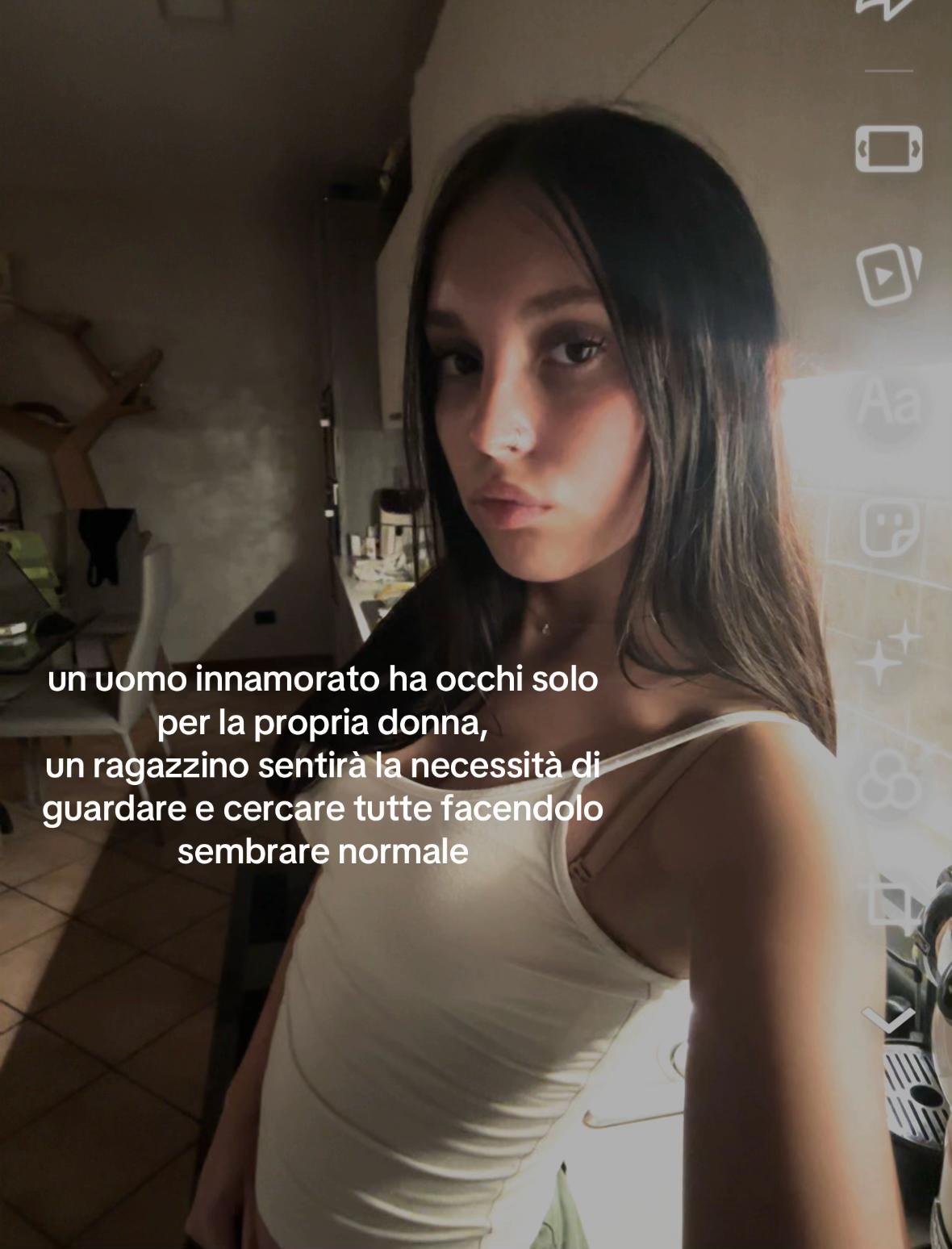 @🐖