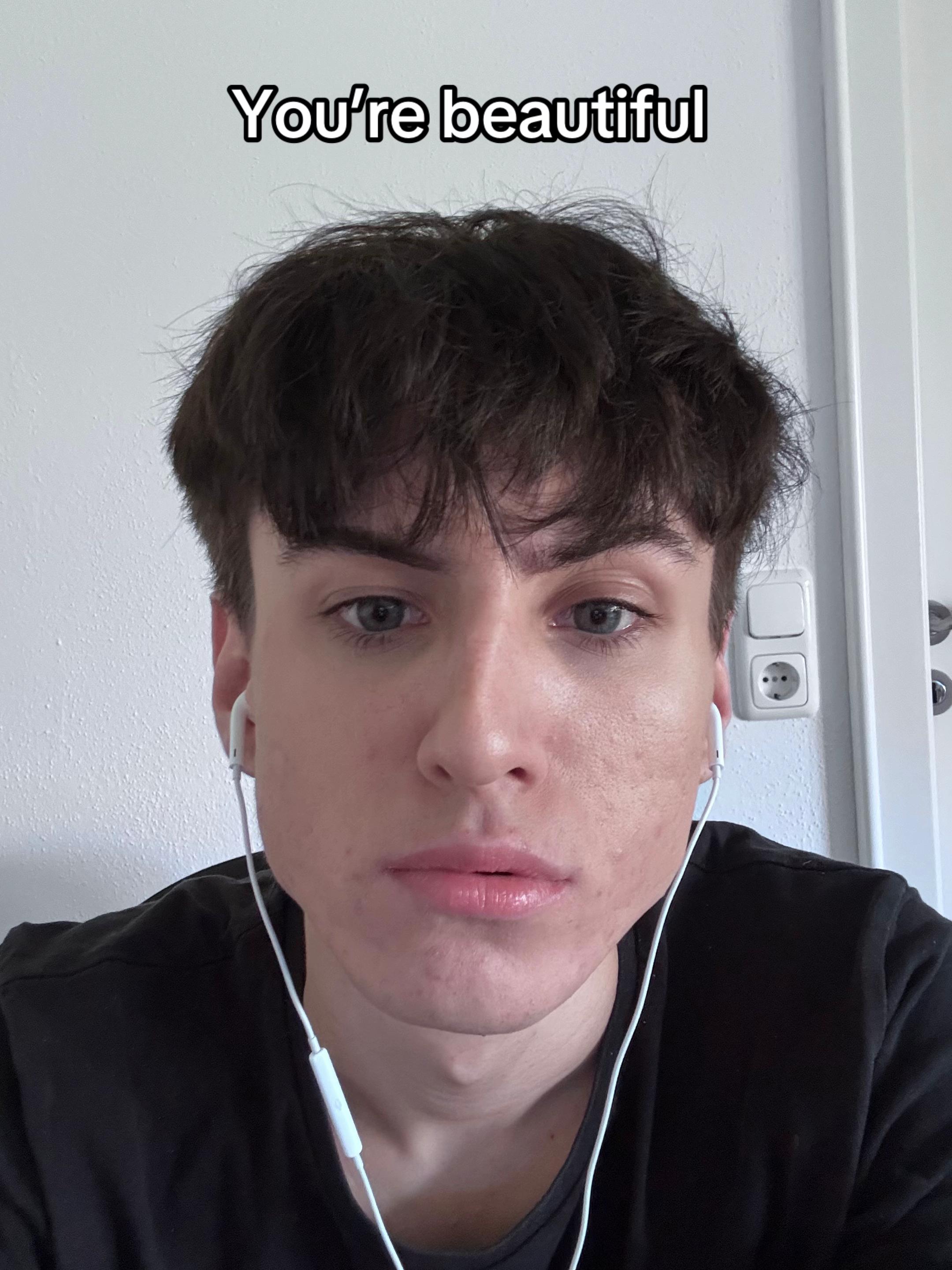@𝗗𝗮𝗻𝘆𝗹𝗼