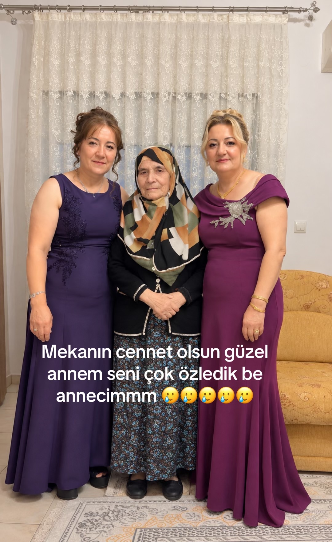 @Ayse.kosoglou